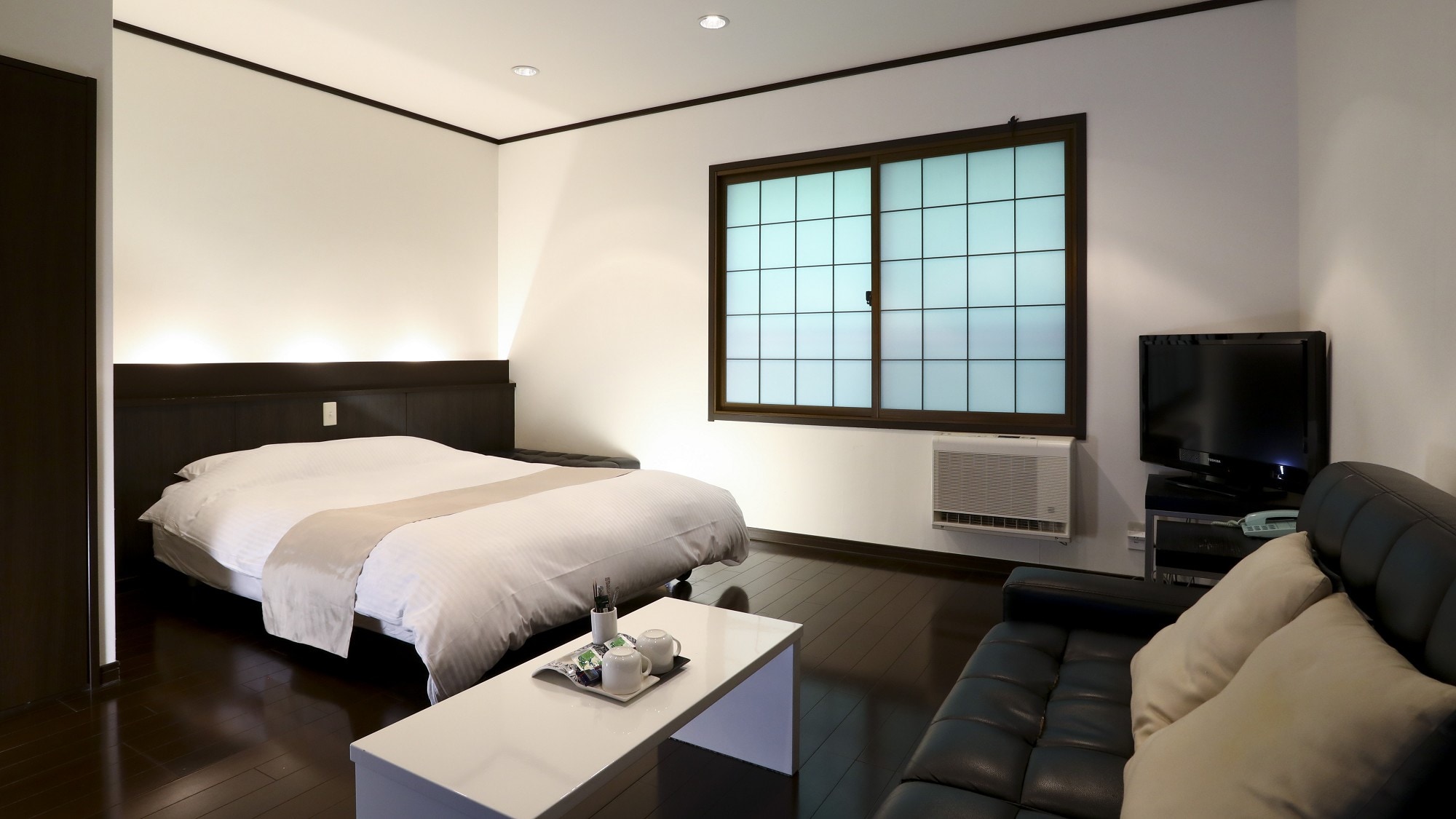 Limited to 1 room [Double bedroom]