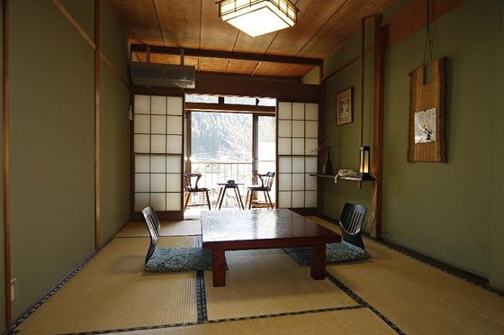 Japanese-style room