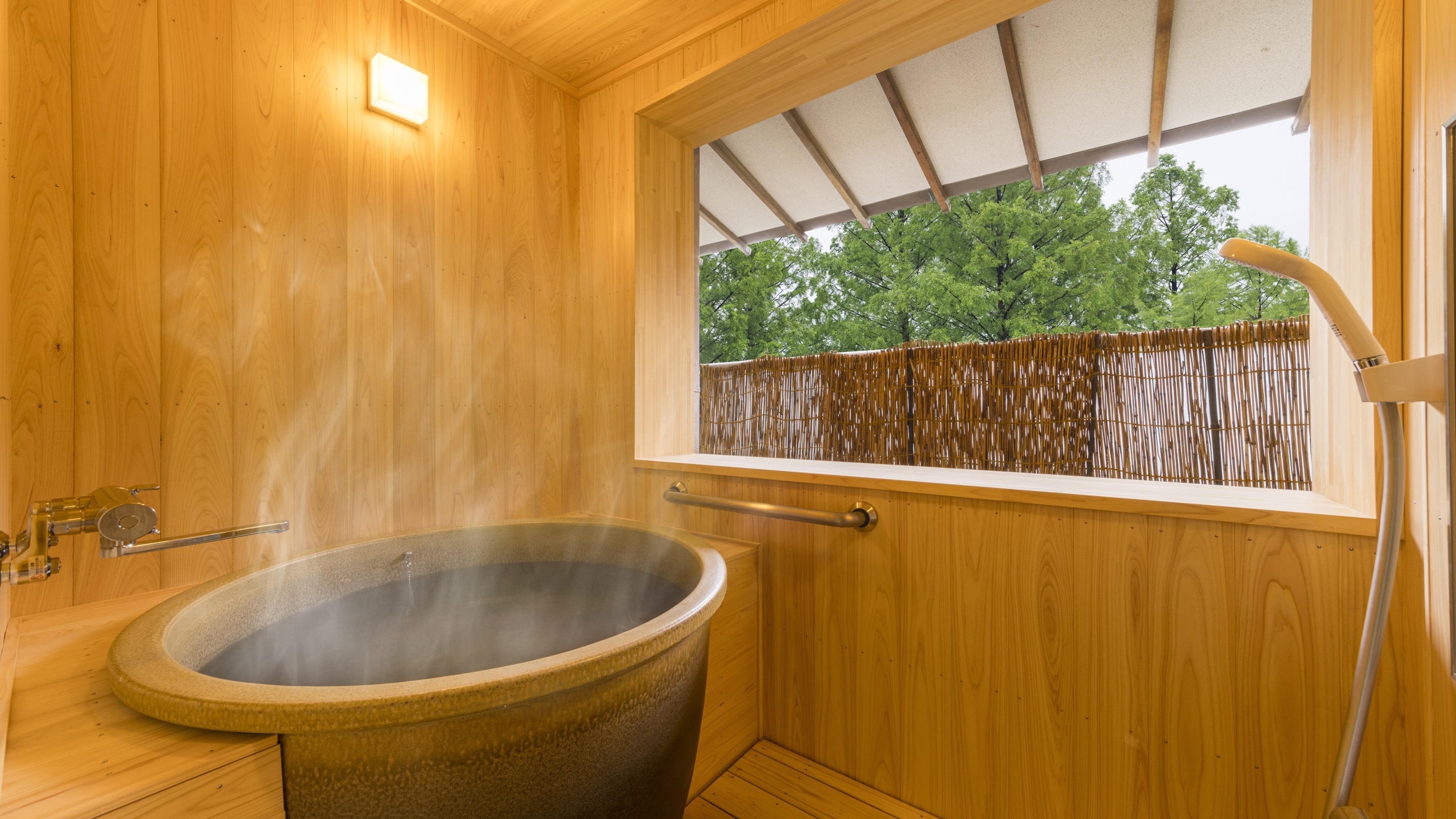 Superior Japanese-style room with open-air bath, 2 rooms, capacity 7 people *The bathtub in the image is not a hot spring