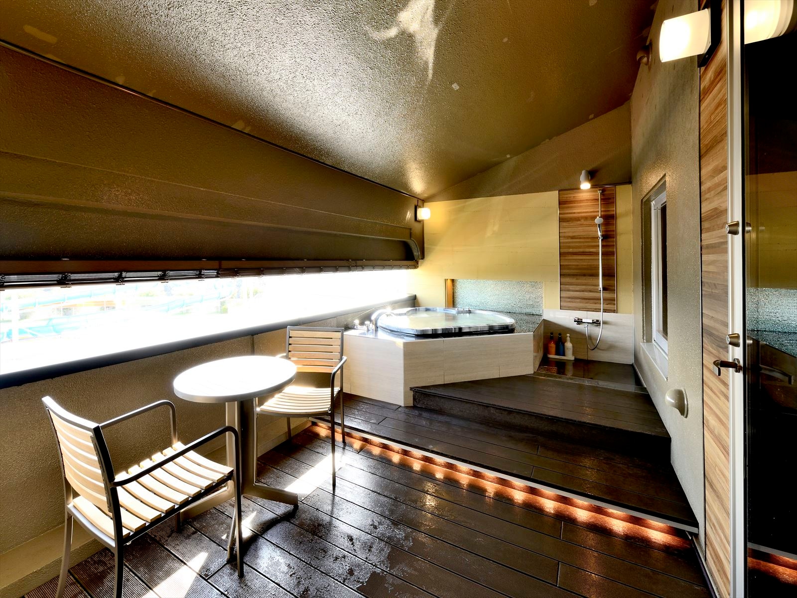 Twin room with open-air bath