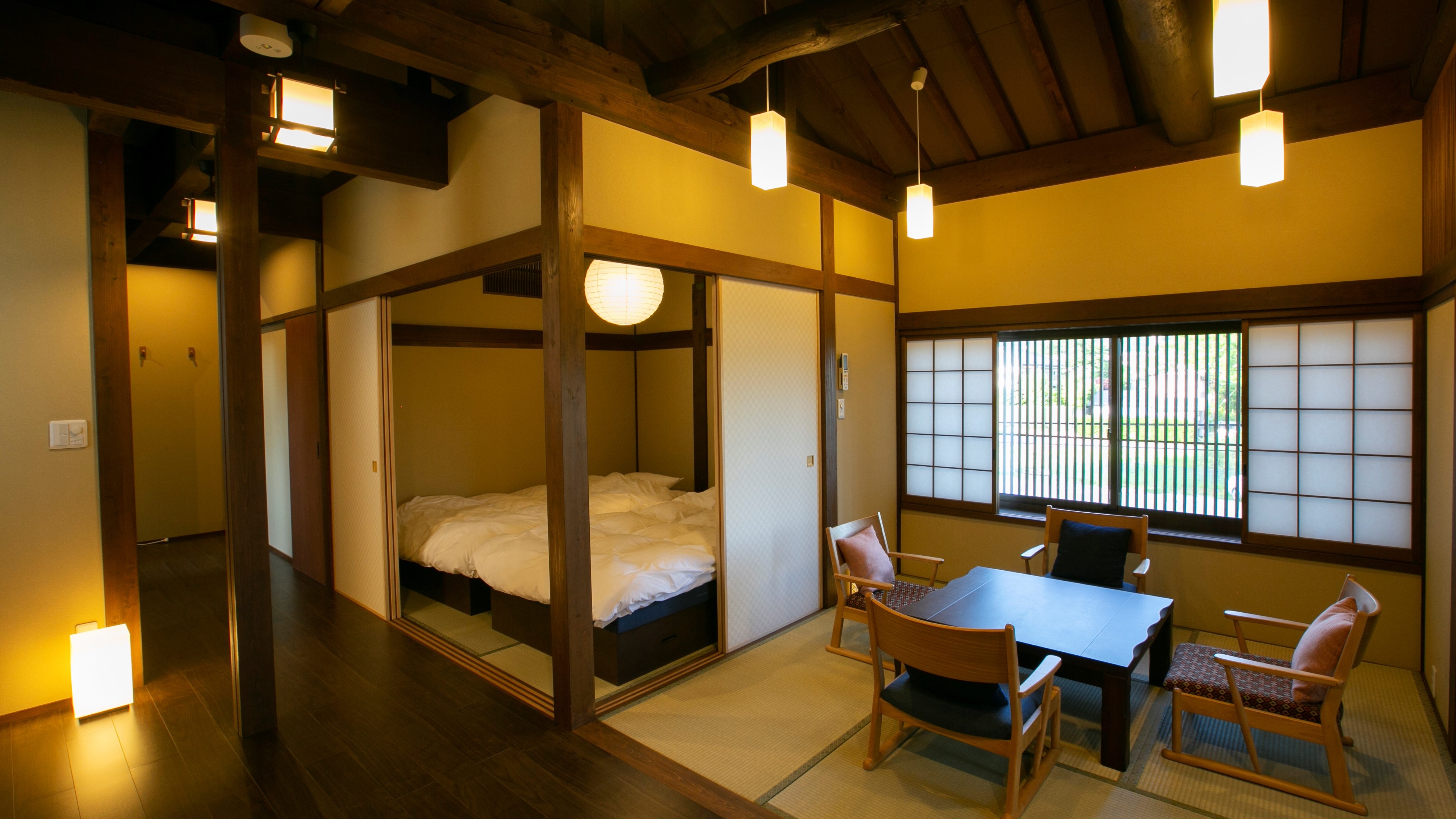 Deluxe Room (2-4 persons) 43㎡