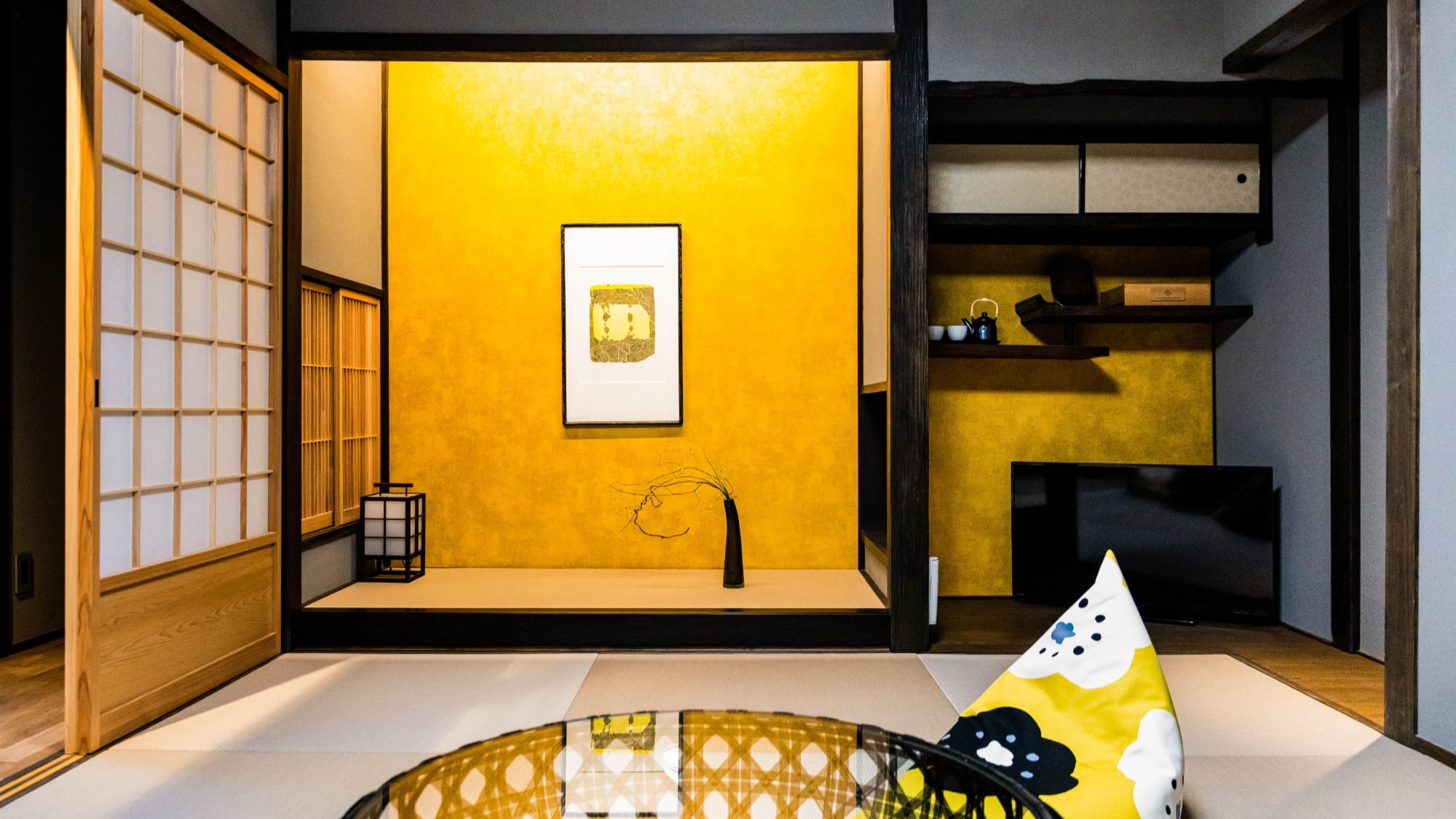 [Annex] MACHIYA Room (Japanese-style room with small garden)