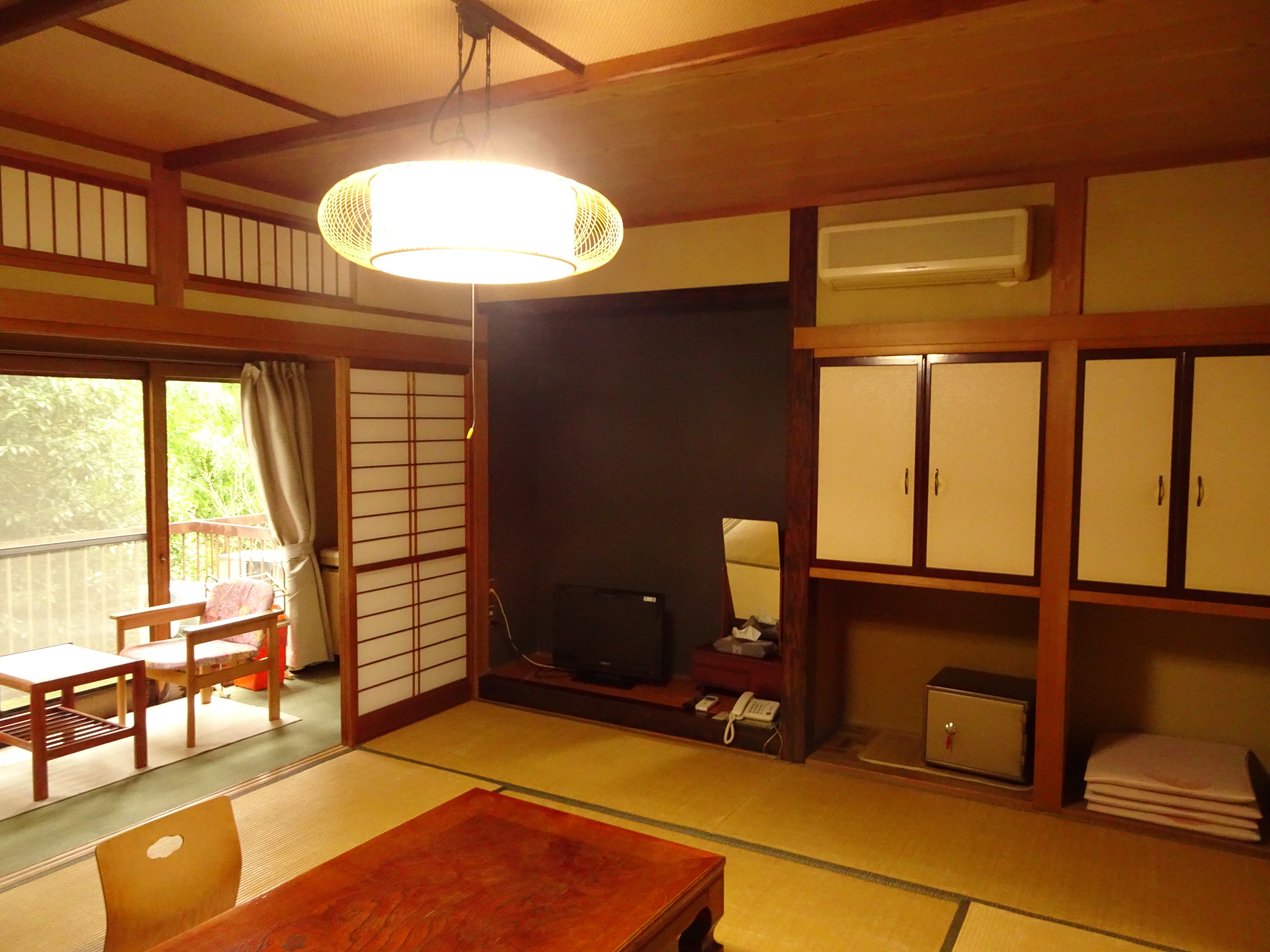 Japanese-style room 1