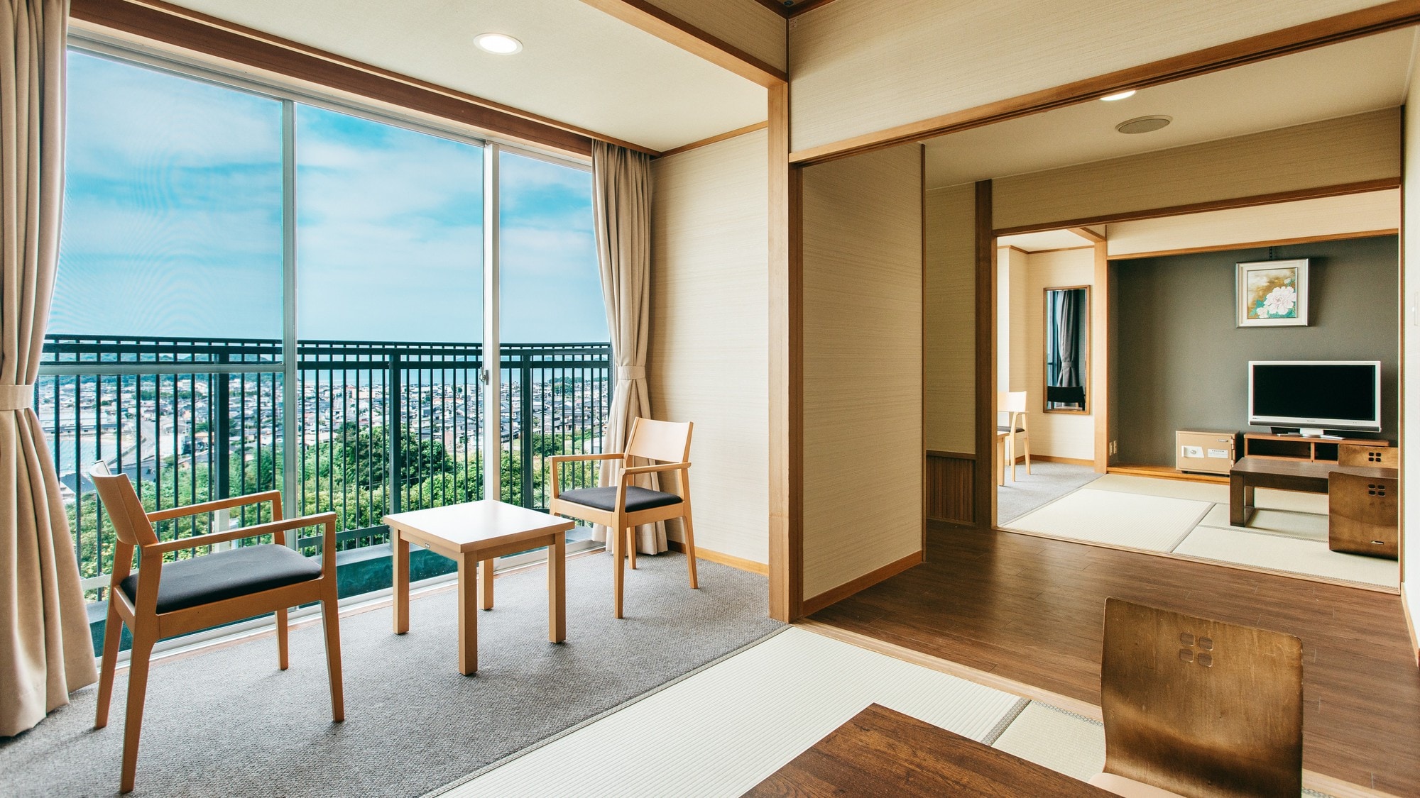 [ห้องพักแบบญี่ปุ่น 2 ห้อง ห้องละ 6 เสื่อทาทามิ]