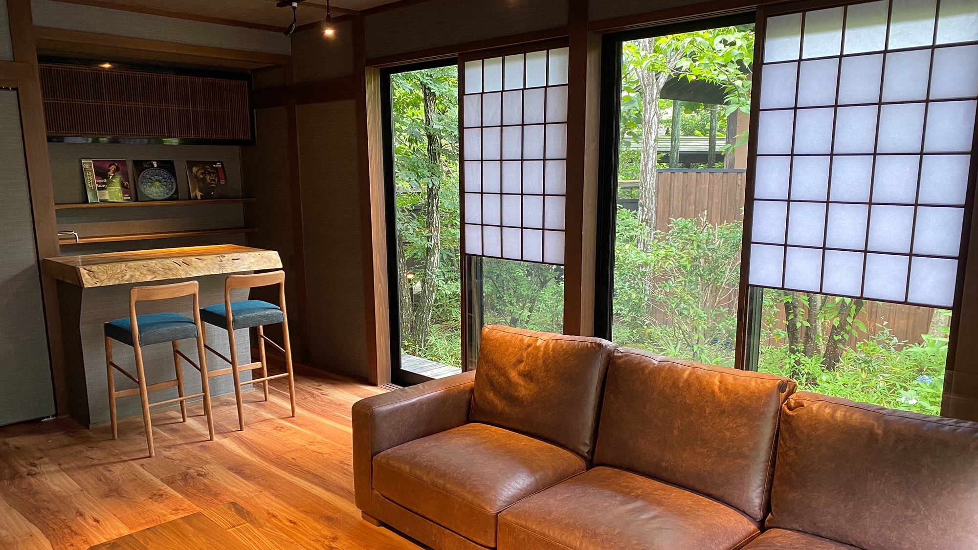 [Suite] Living + Japanese-Western room + Bedroom with open-air bath