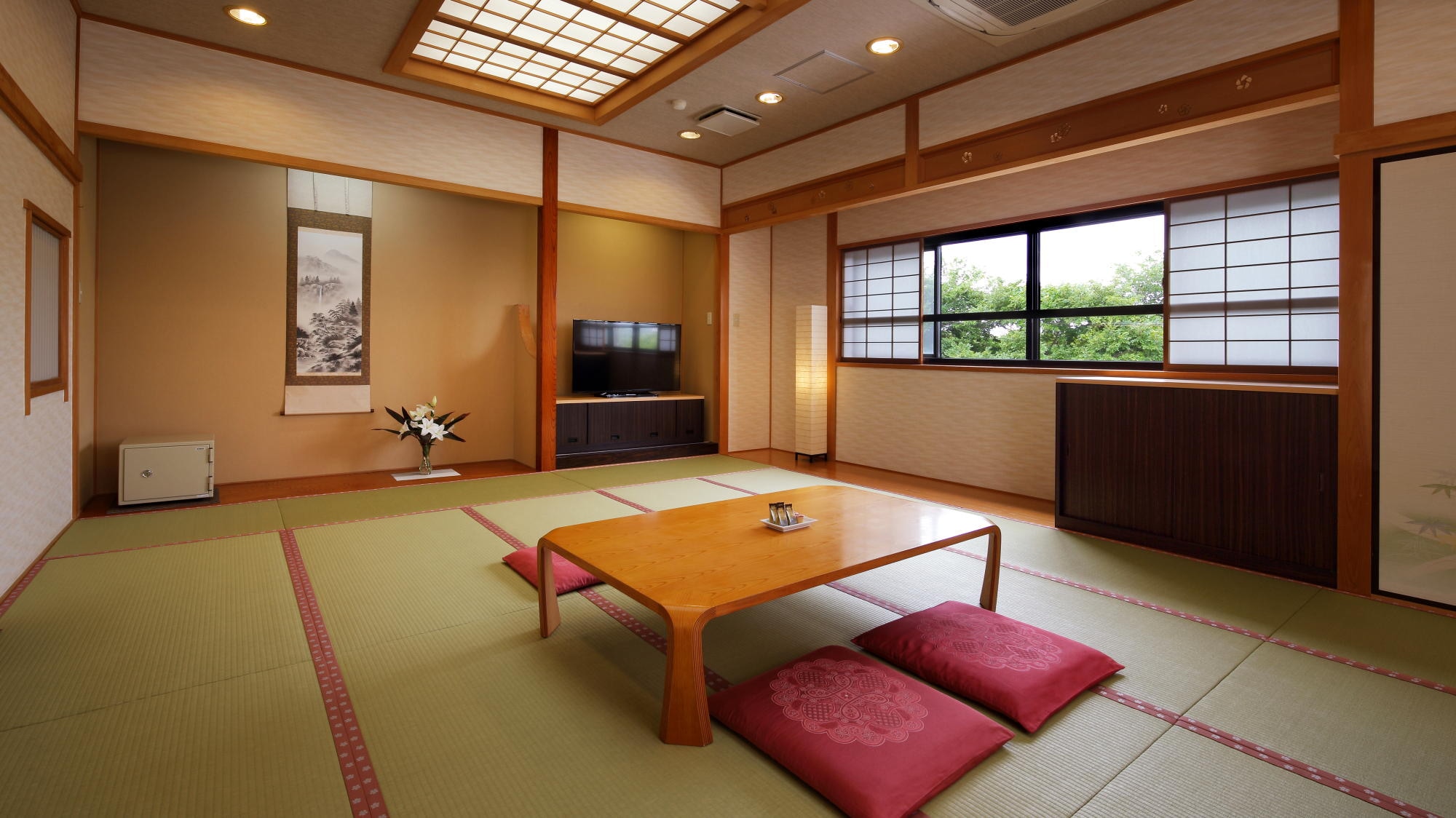 Family 17 tatami Japanese room