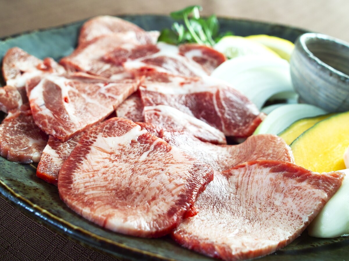 Bữa tối: Lưỡi bò nấu rượu Koshu