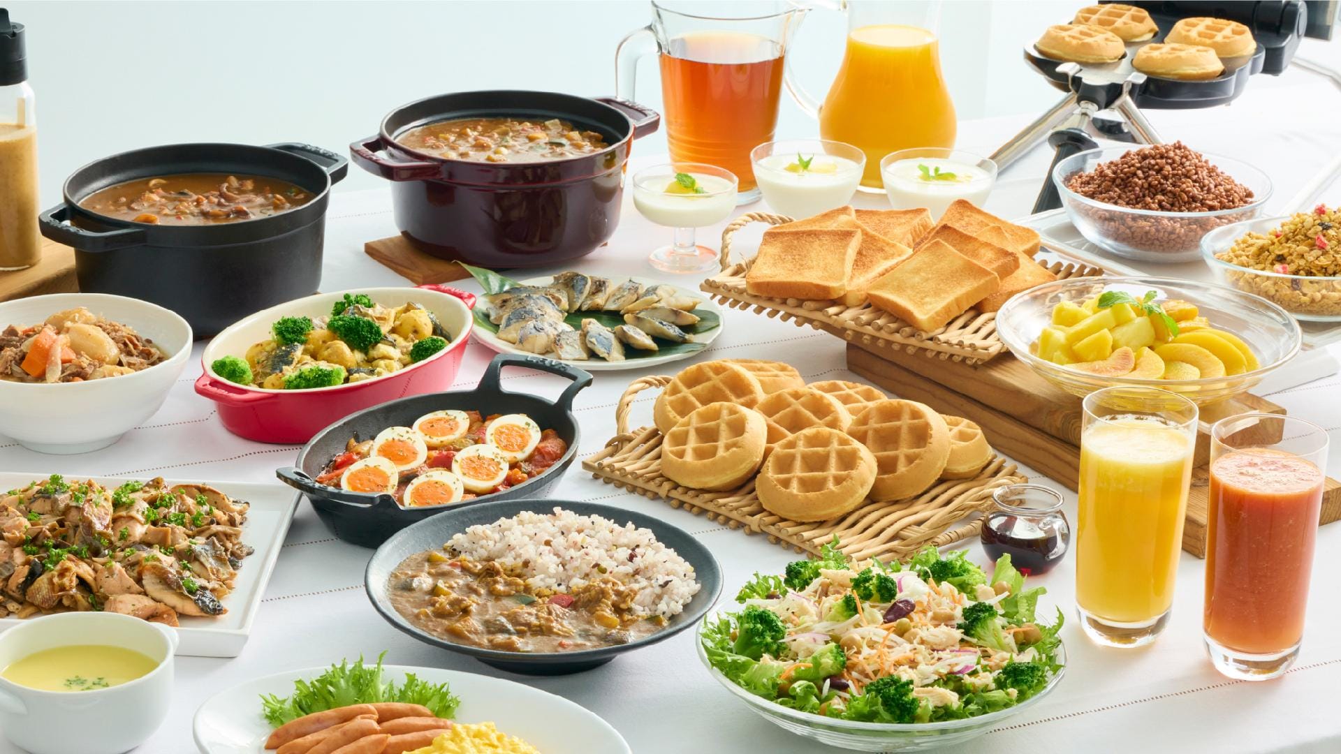 하루를 물들이는 행복한 아침 시간을~계절로 즐기는 밸런스 뷔페~