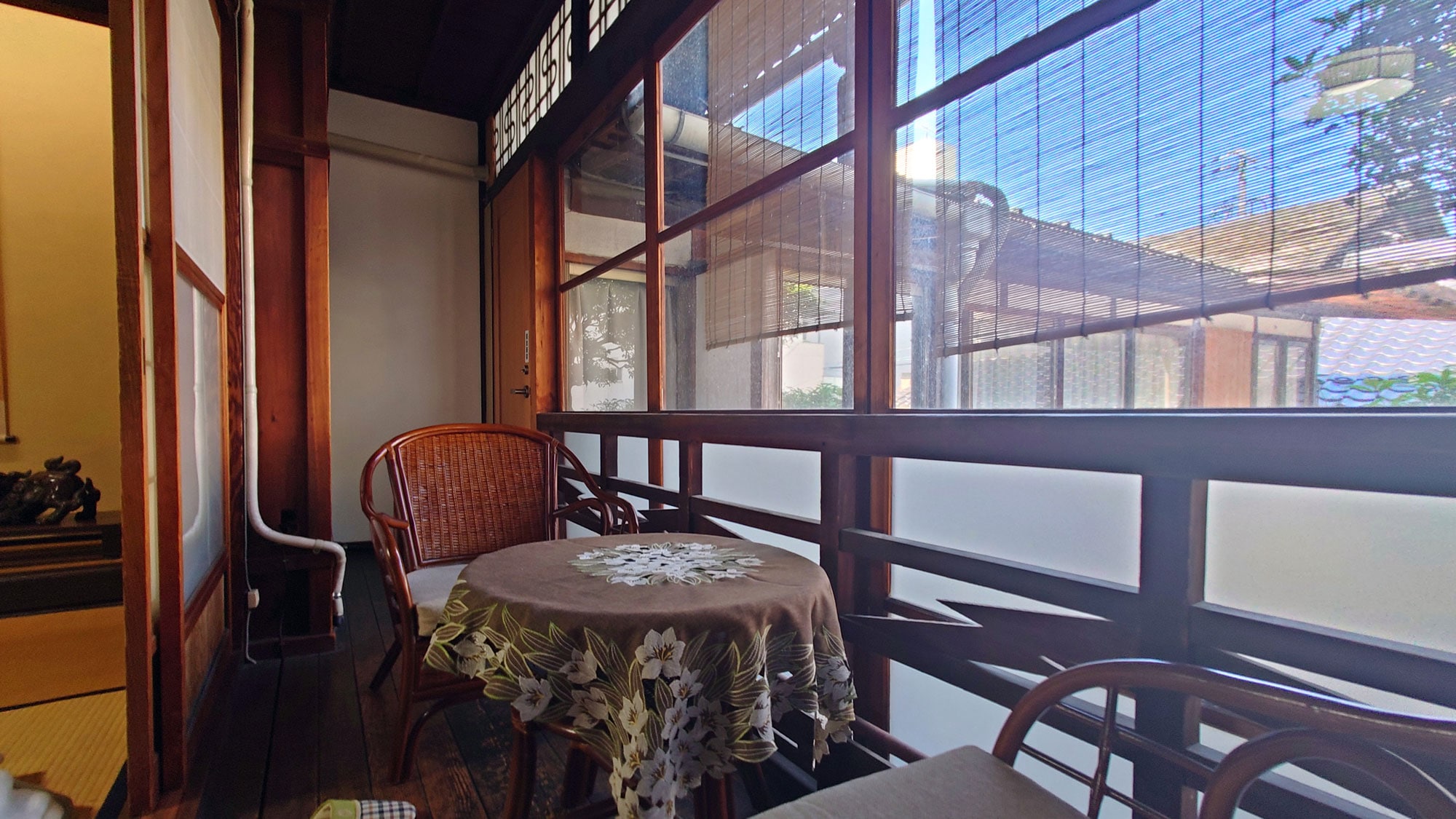 [General Nogi's Room (14 tatami mats, non-smoking, second floor, with key)] The spacious veranda where the couple spent their time