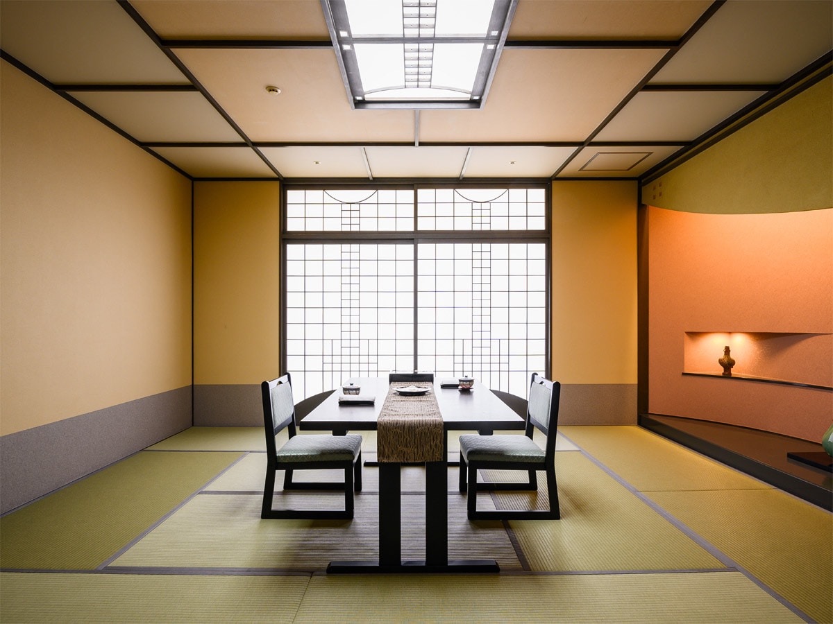 8th floor Japanese style chair