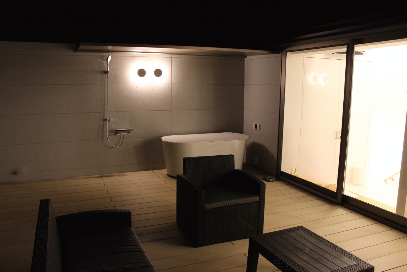 B03 Night Terrace