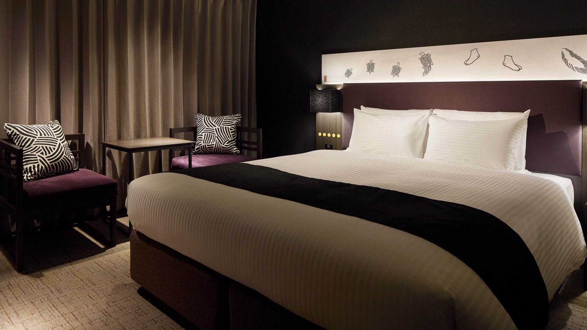 & lt; Superior Queen & gt; 25.7m & sup2; Spacious room with double bed and sofa