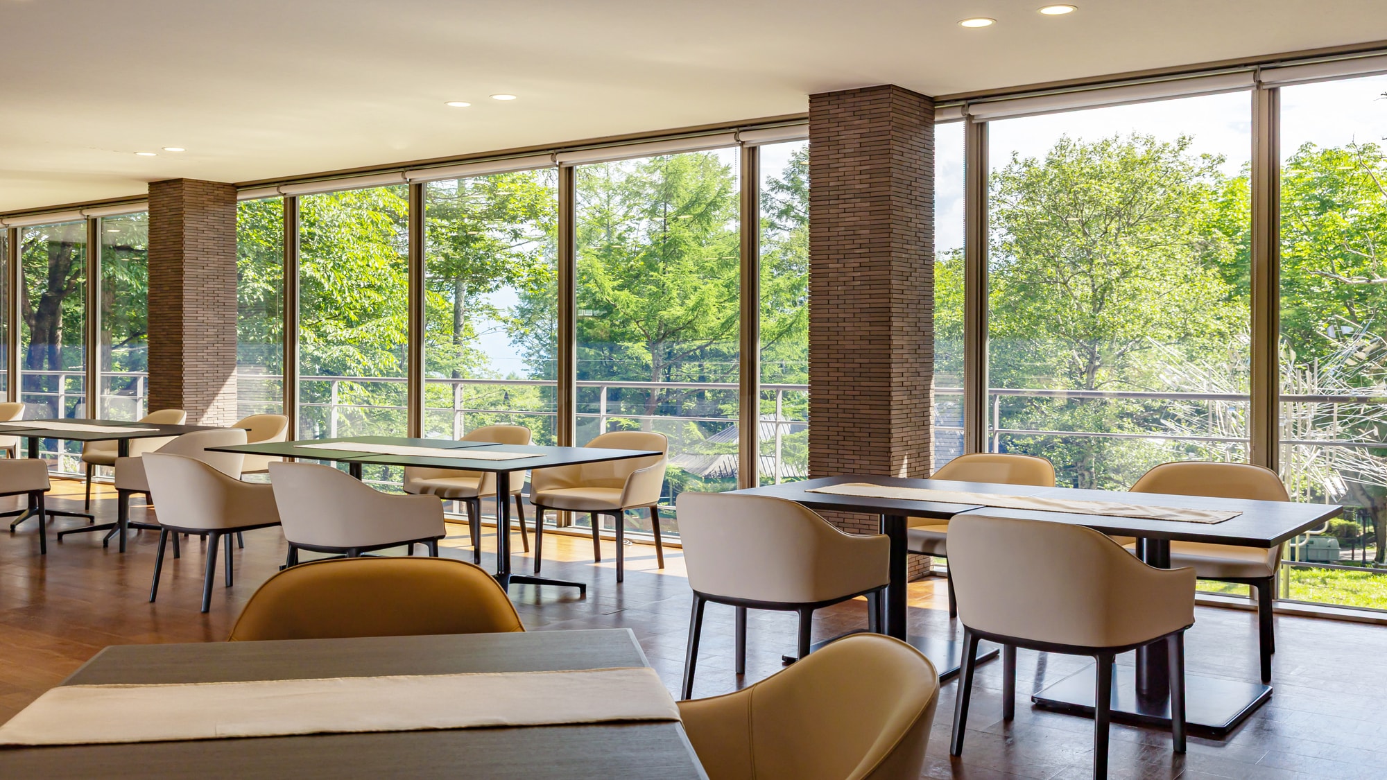 [Restaurant "La Terrasse"]