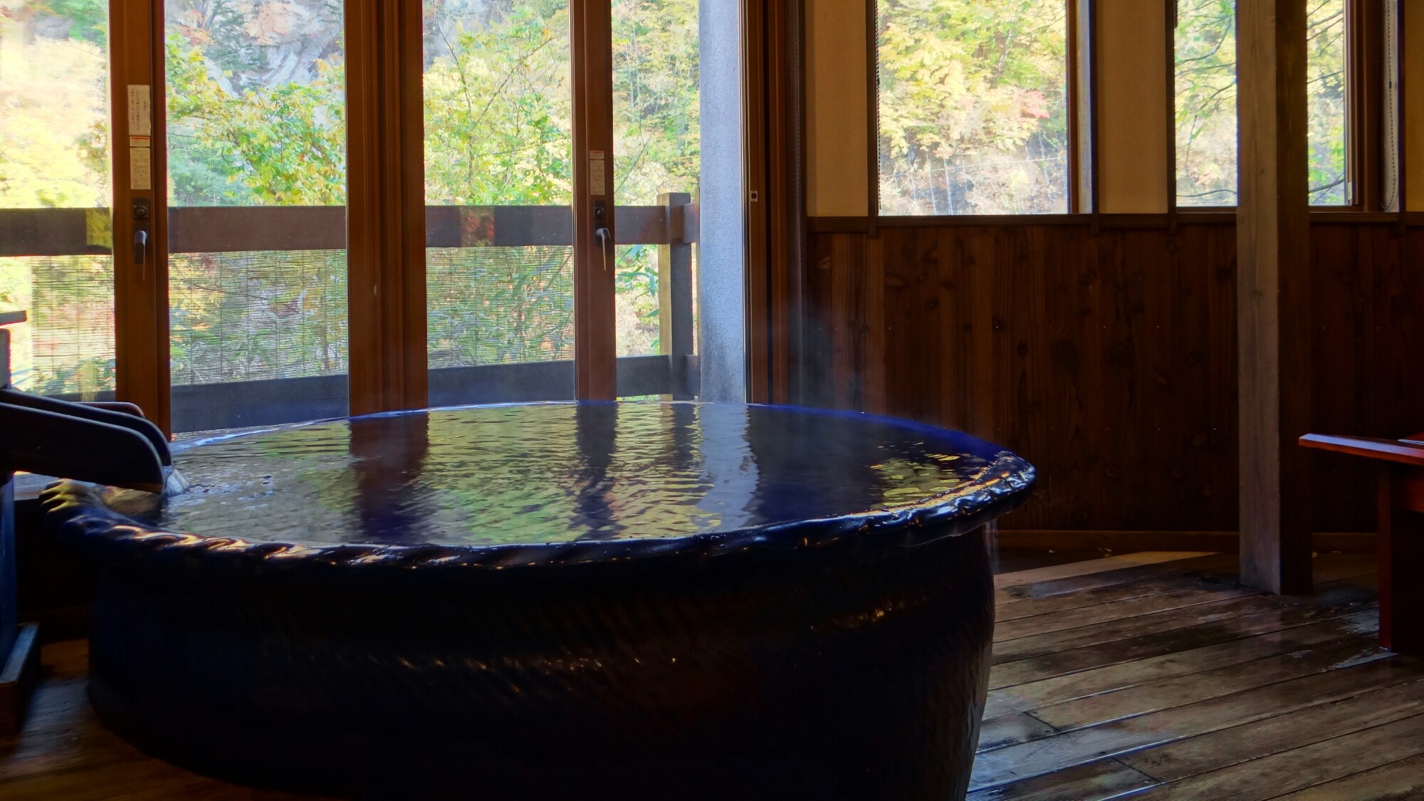 [Shigaraki-yaki semi-open-air private bath, Fukiware no Yu]