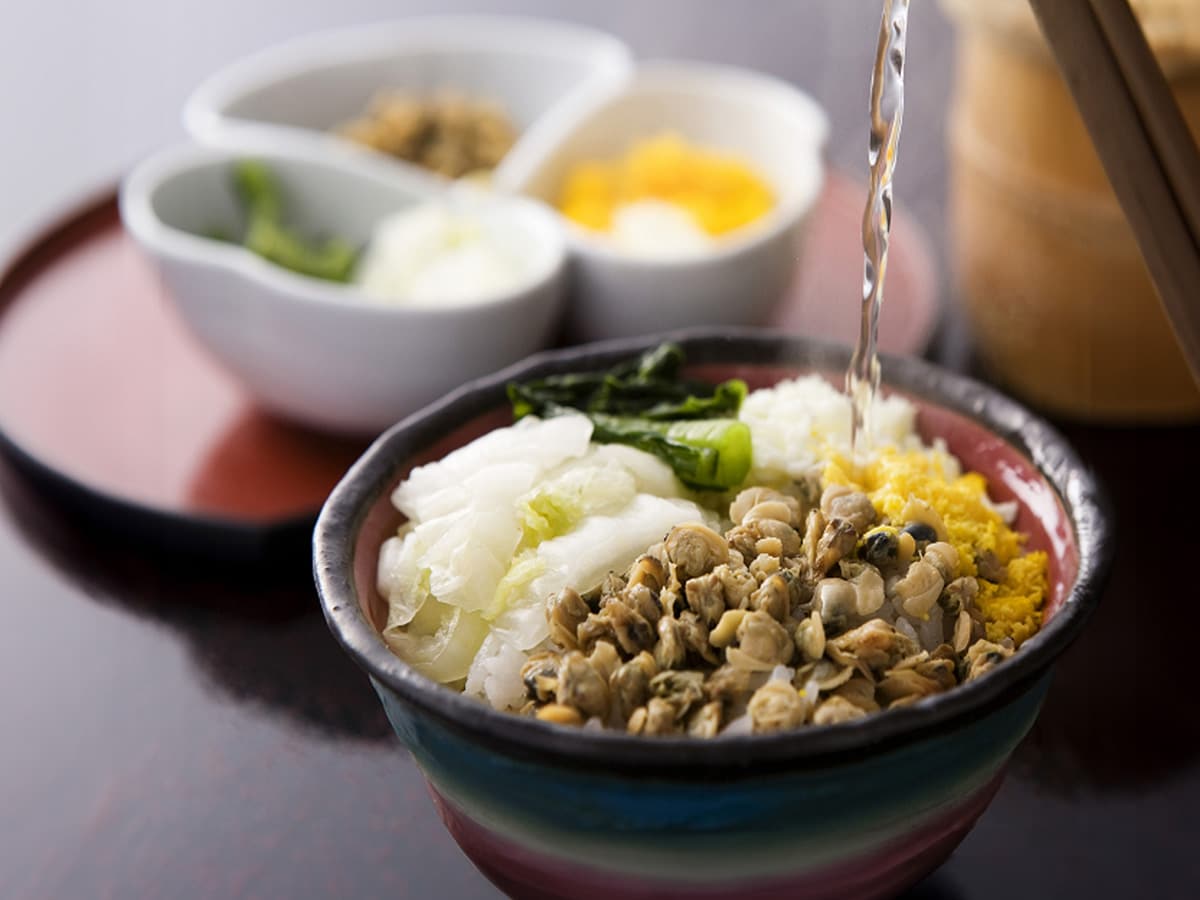 The famous Shijimi tea