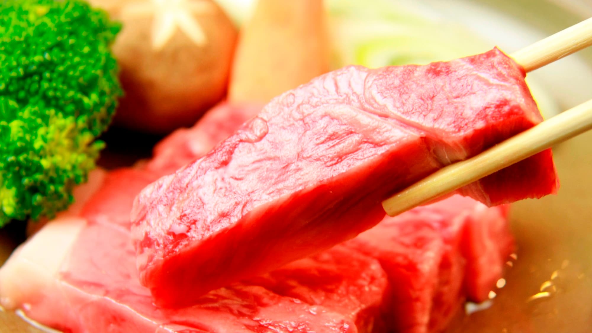 Cuisine - For those who still can't get enough of Hida beef, we offer thick Hida beef steaks.