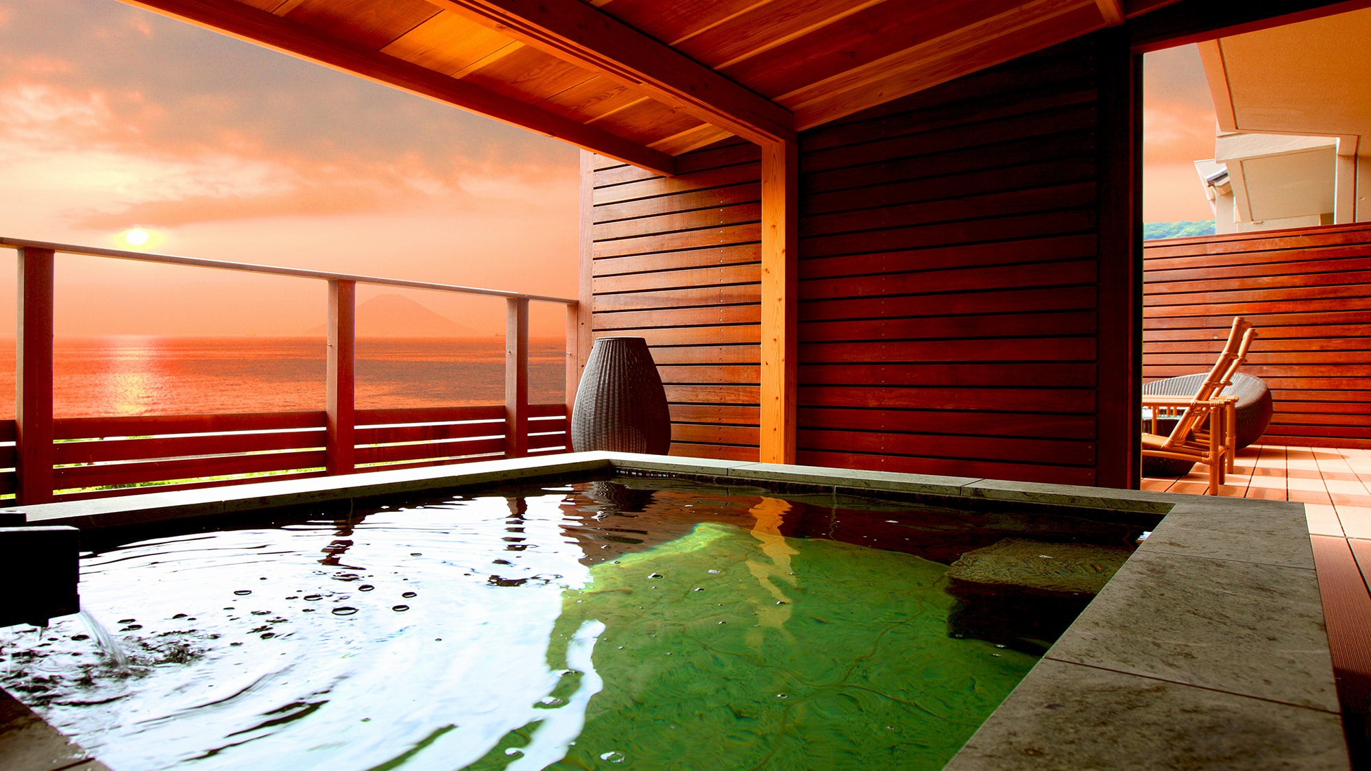 2F Premium guest room with open-air bath