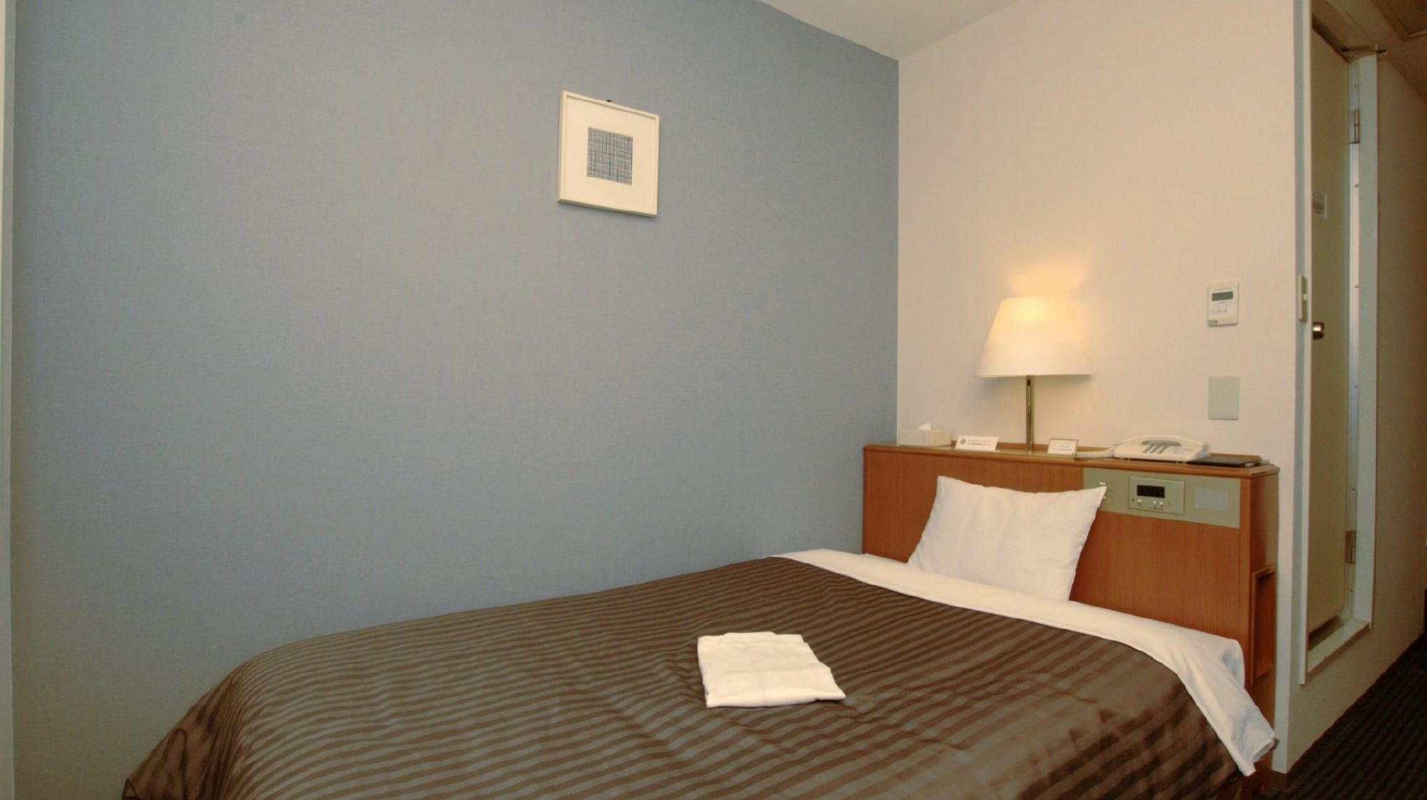 Standard single (kamar tamu bersih dan sederhana) Ukuran: 12㎡ Tempat tidur semi-double
