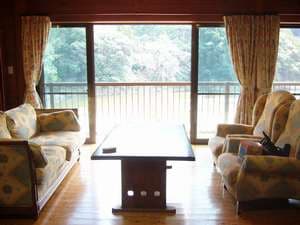 建筑物内。