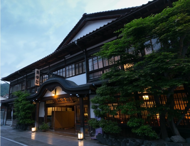 国の登録有形文化財の本館