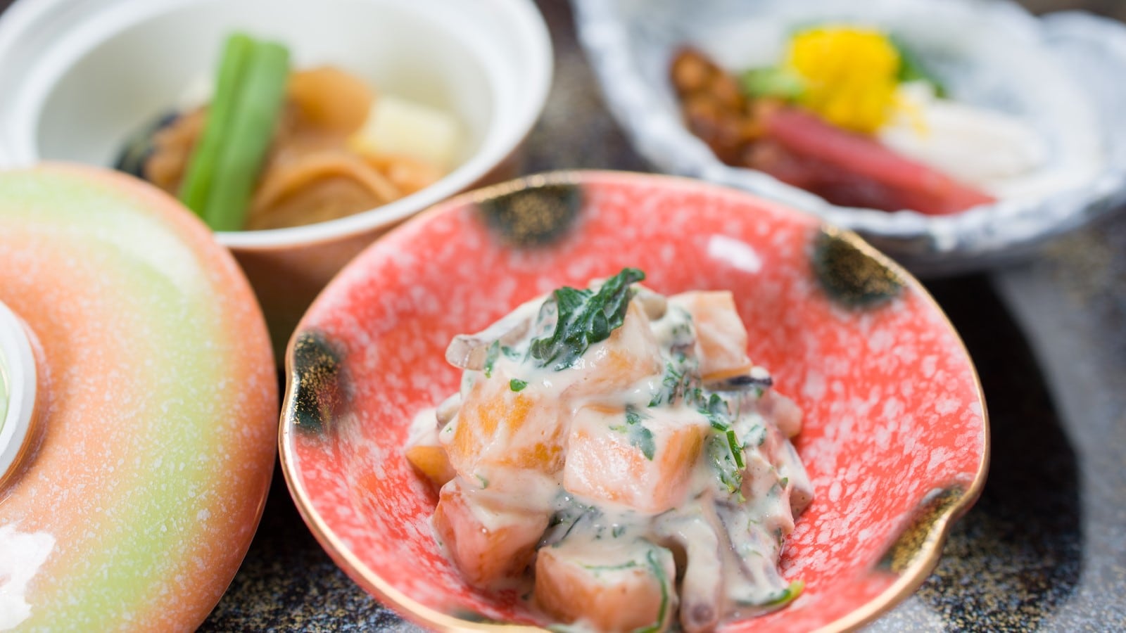 *健康的日本料理/采用当地时令食材