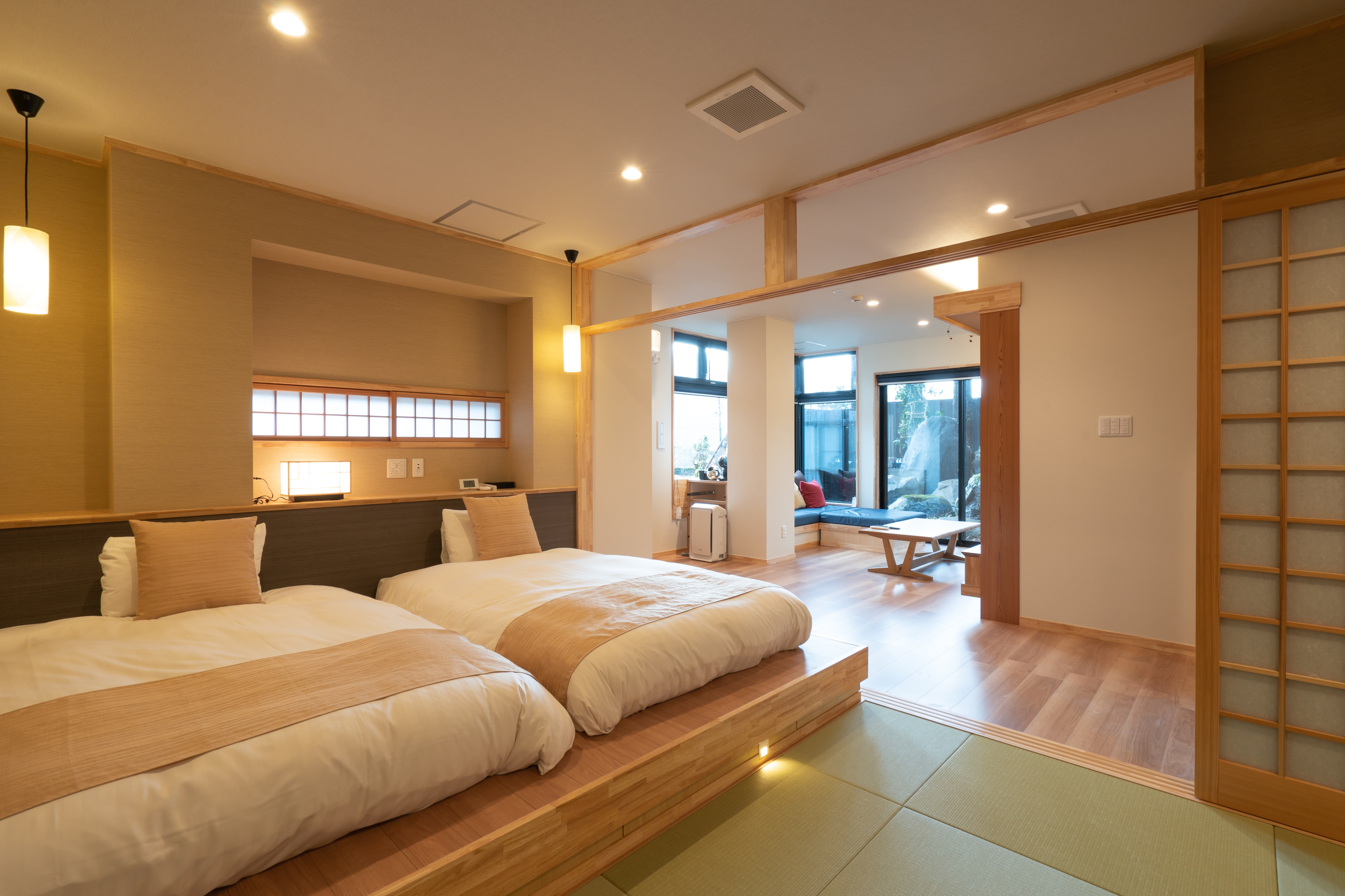 TheJuniorSuite103