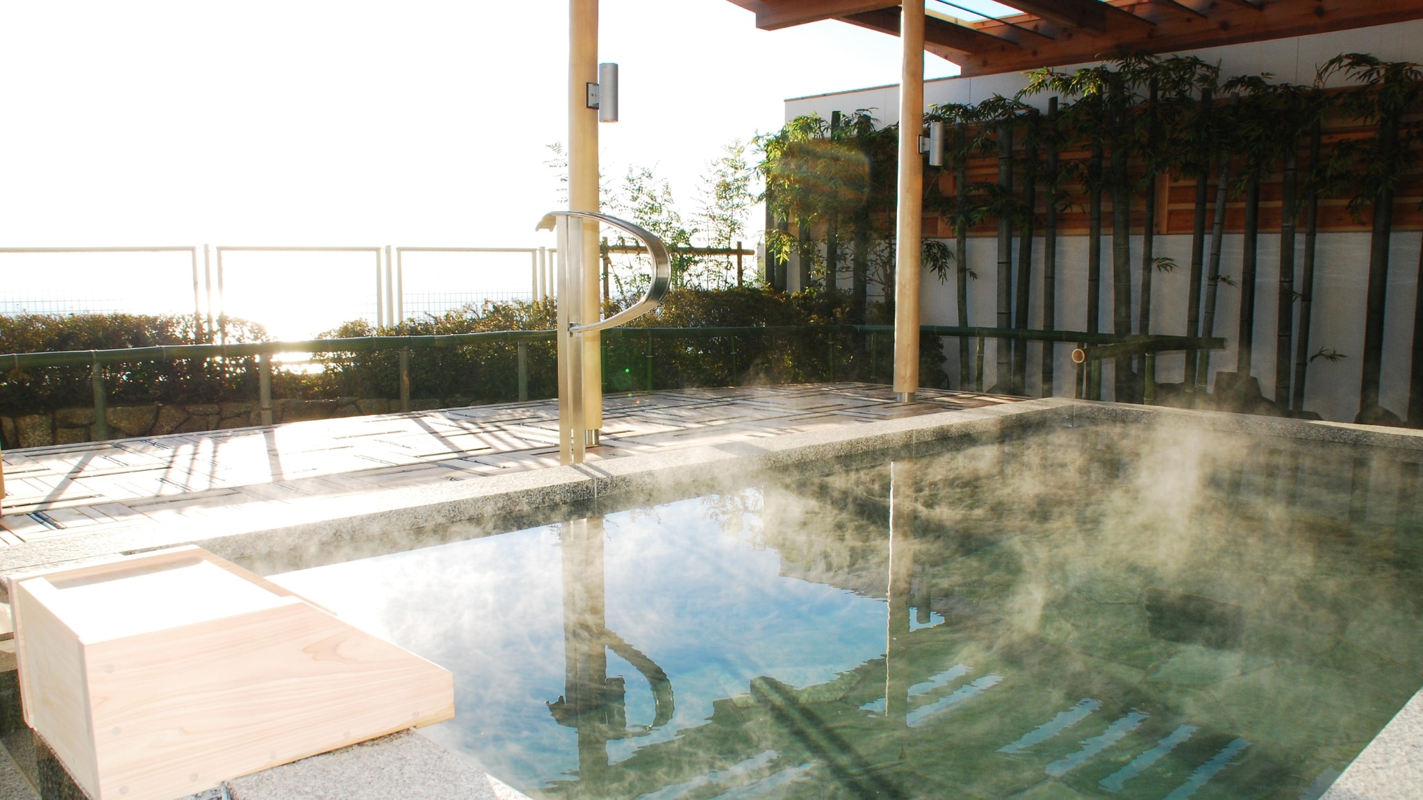 Large communal bath, open-air bath