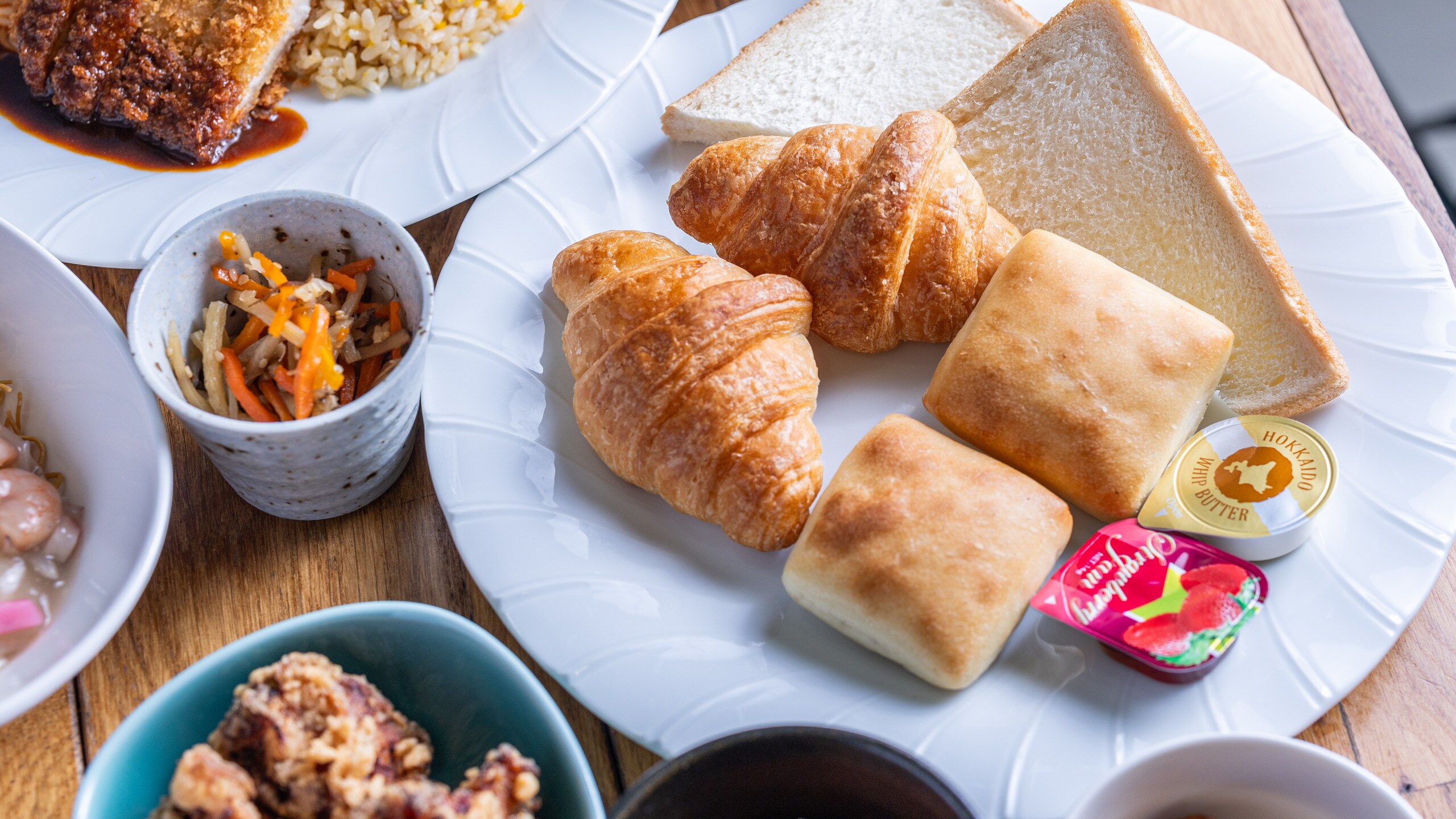 Bữa sáng (bánh mì)