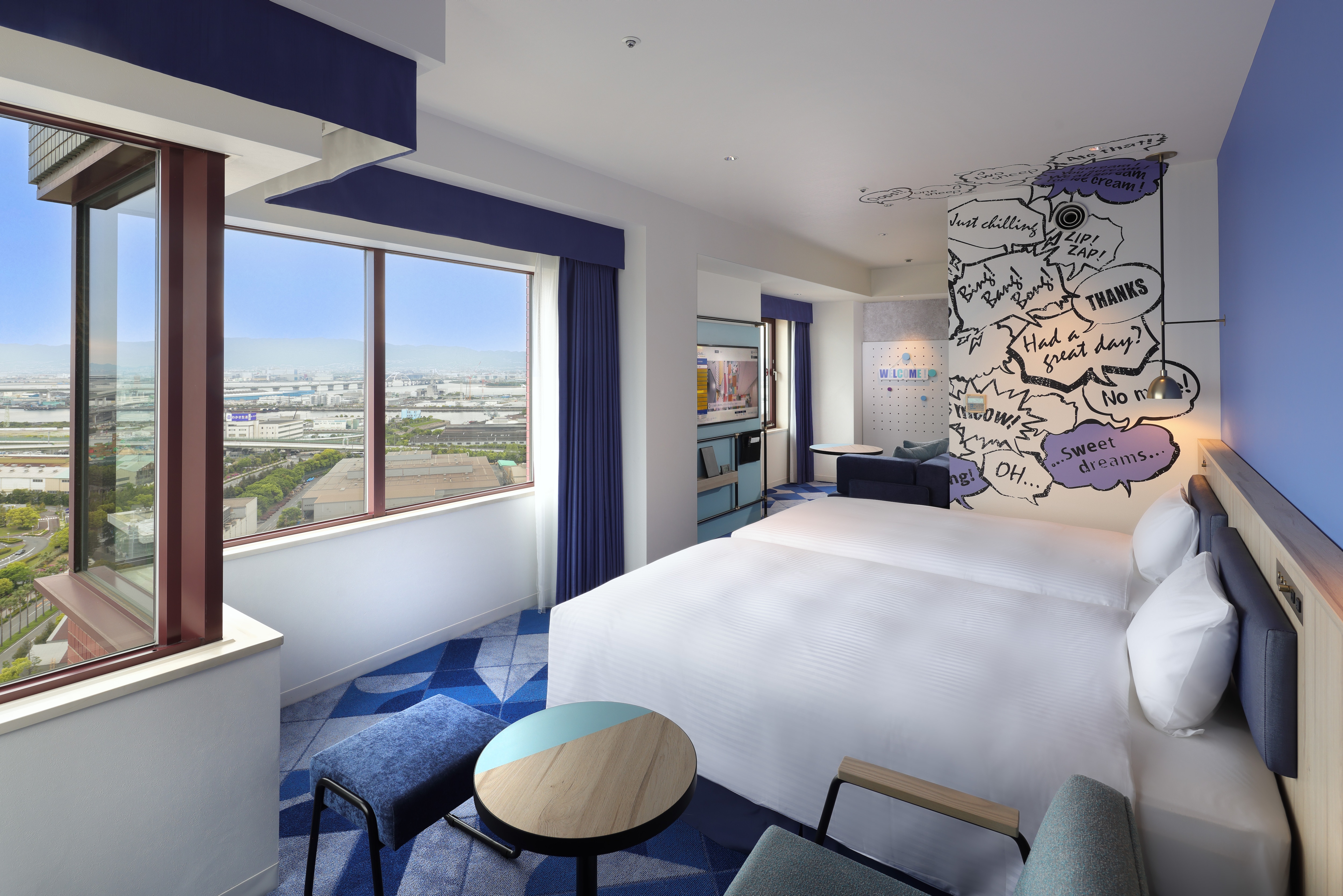 Deluxe corner room (image)