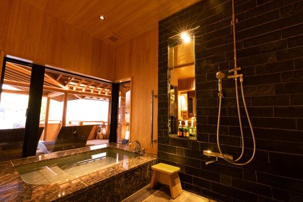 Emperor Indoor Bath
