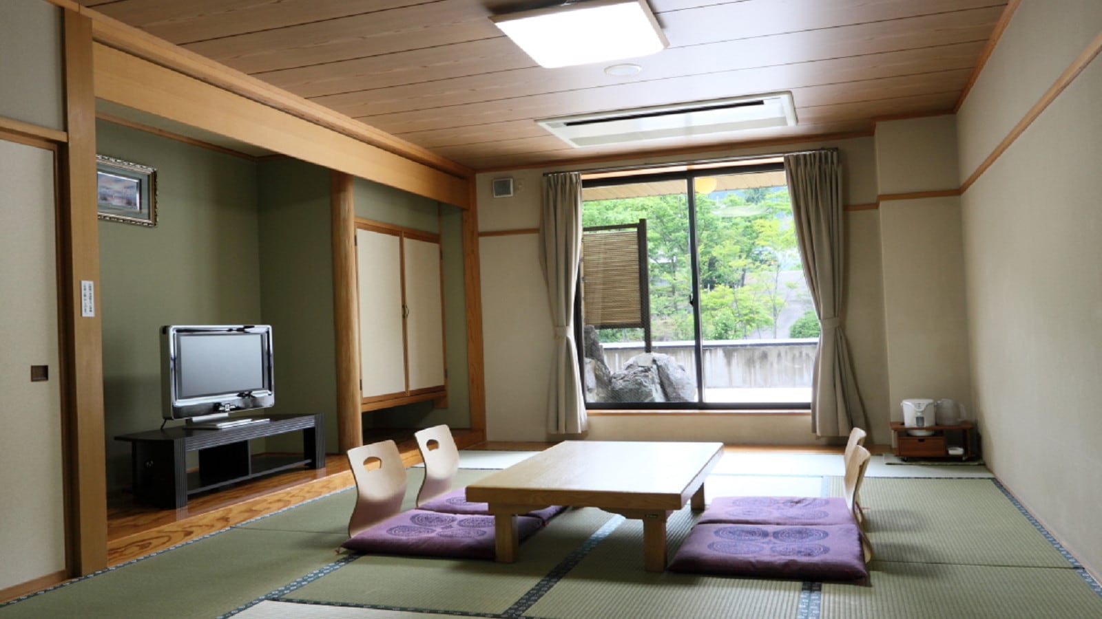 Japanese-style room with open-air bath