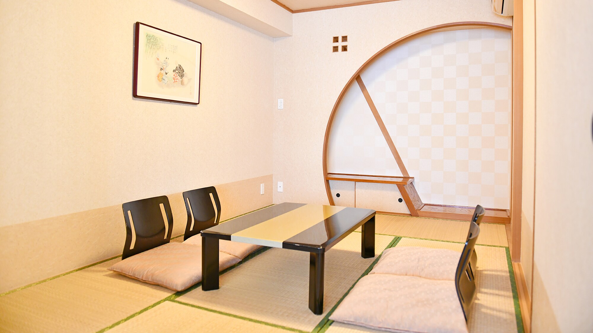 日西式日式房間（最多可容納3張日式床墊）*最多可容納5人