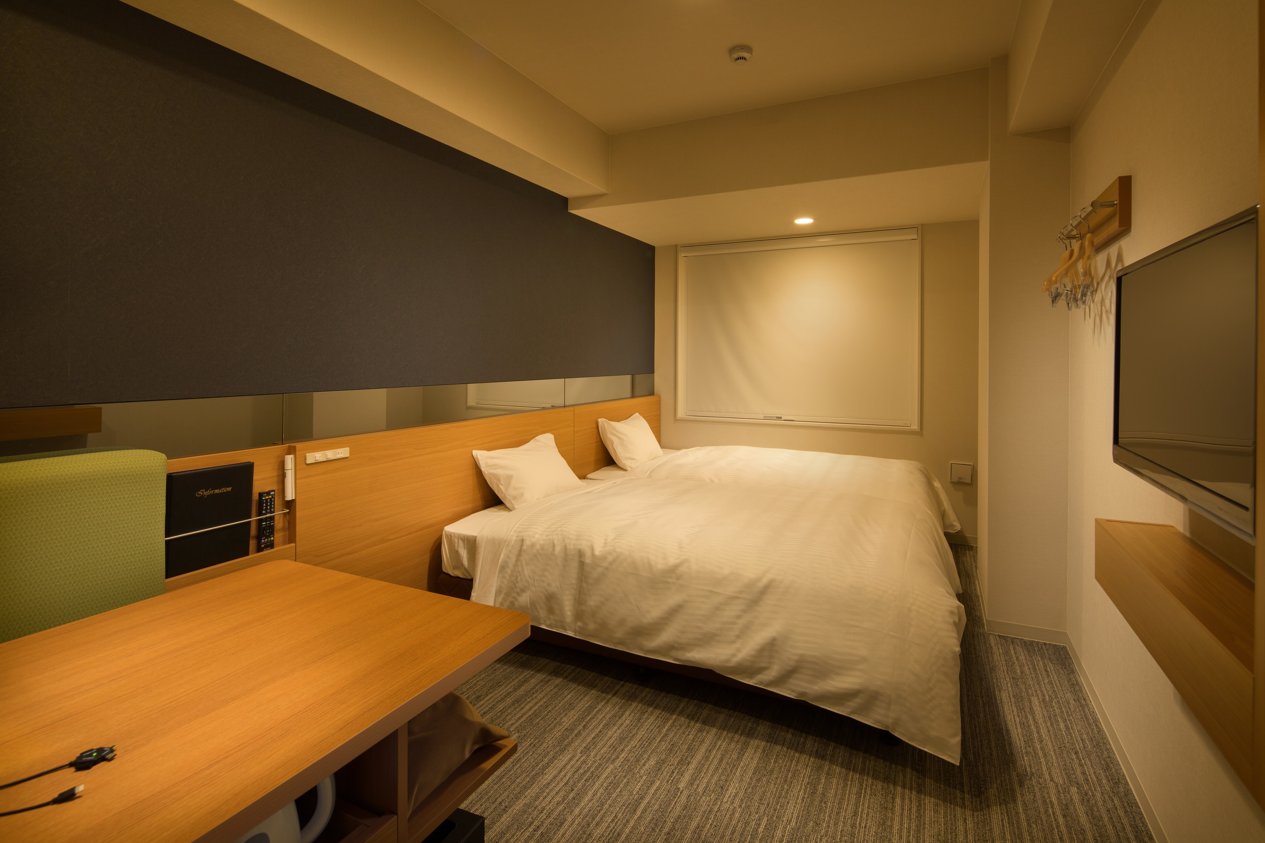 Twin room night