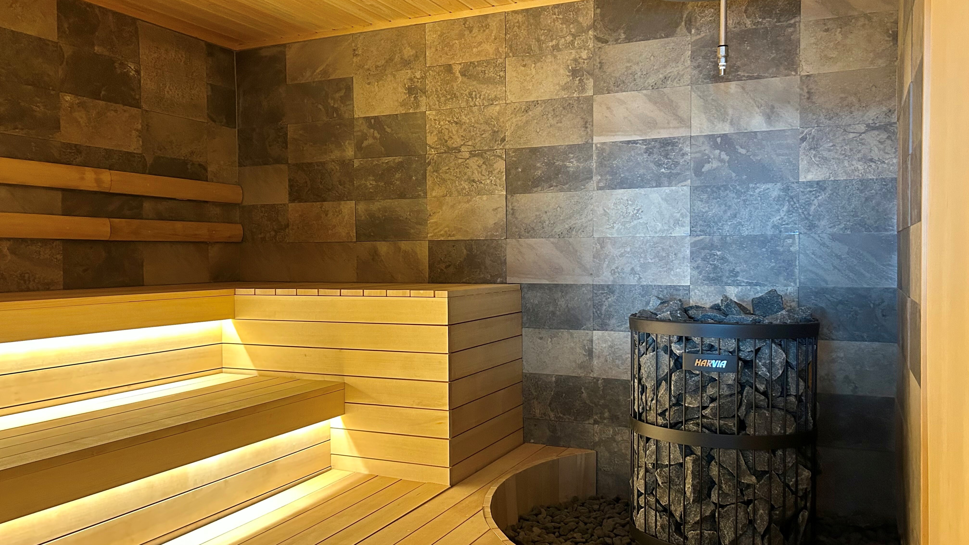 "Hot hot hot sauna"
