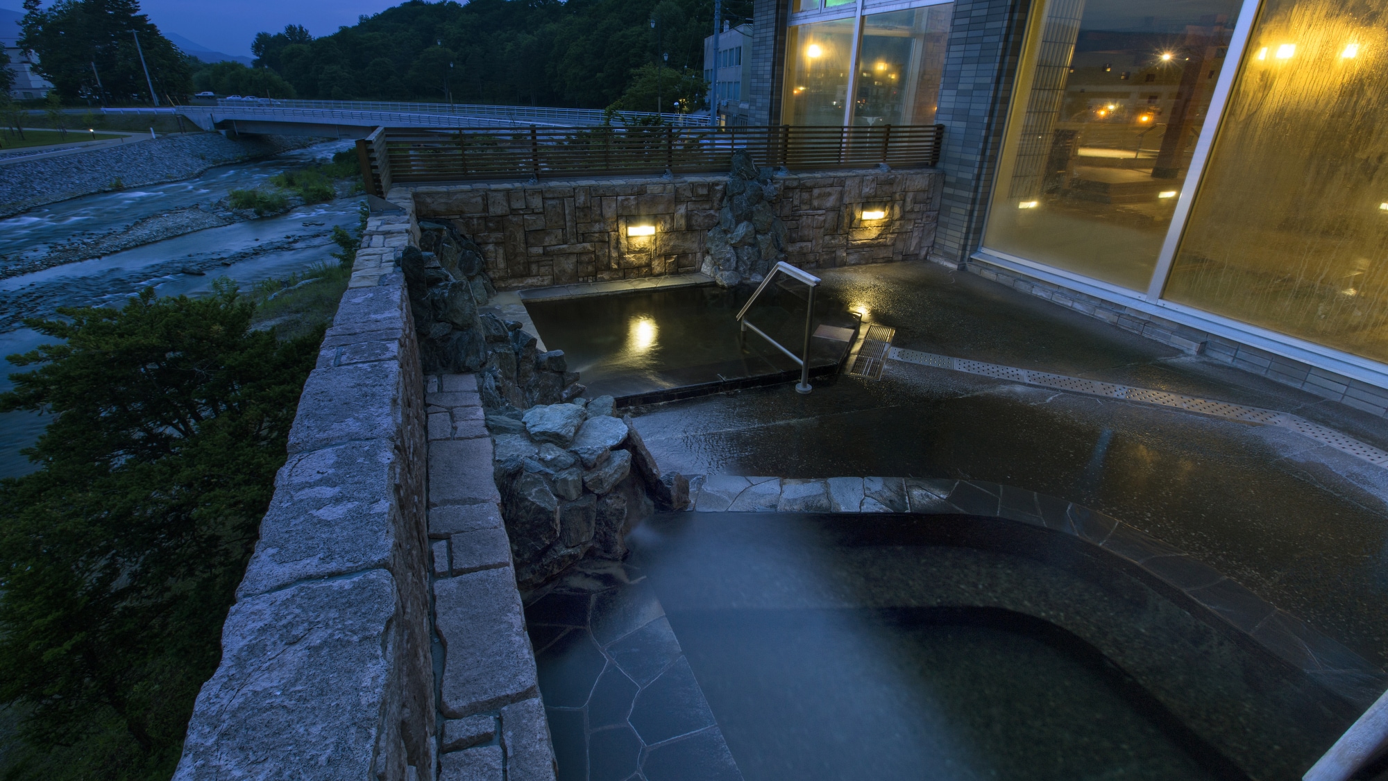 [露天浴池]黃昏