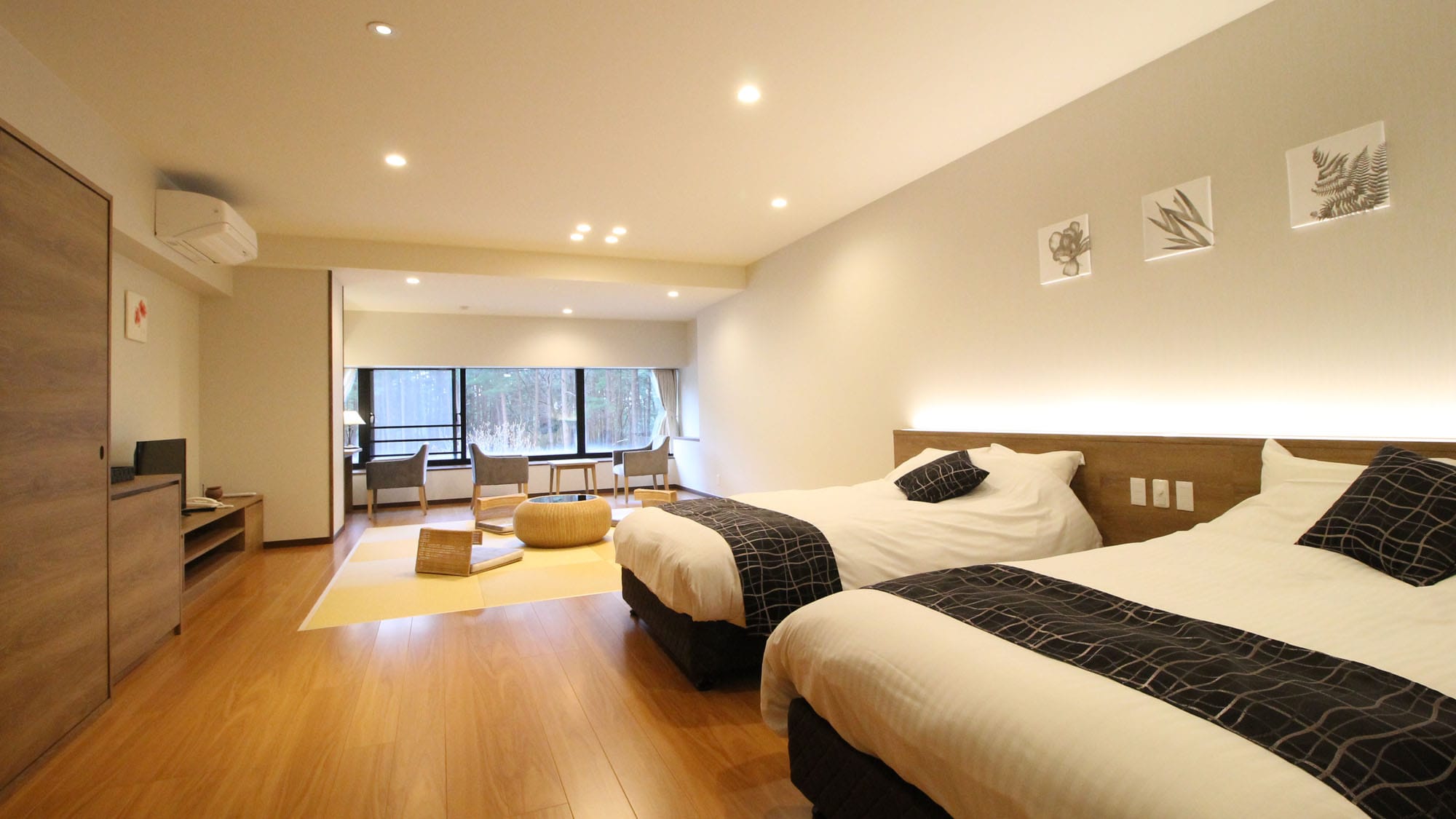 Superior Japanese and Western rooms