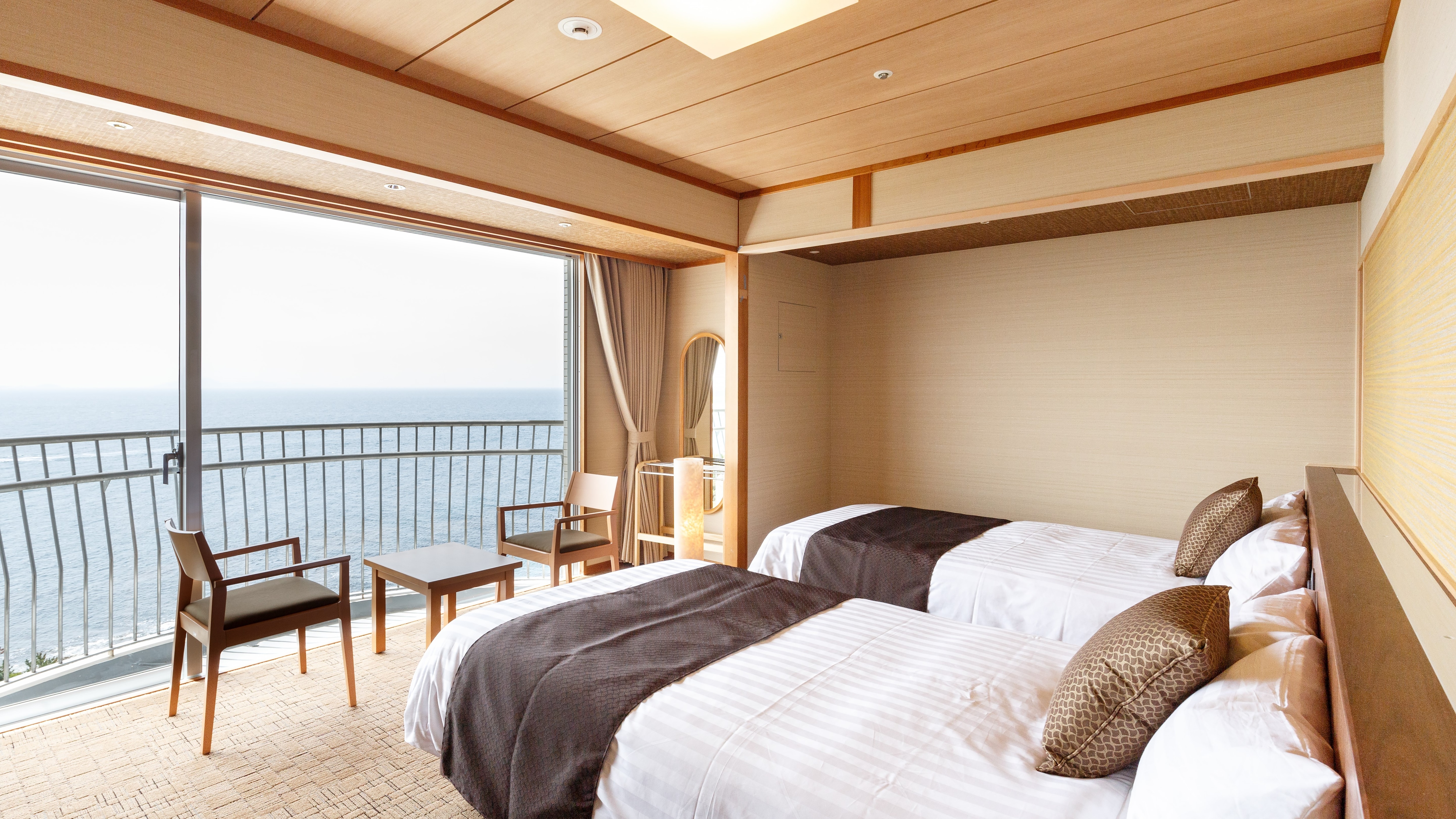 [Sunset side] Japanese style twin room