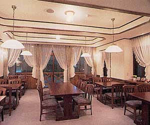 Chic dining waiting for delicious food