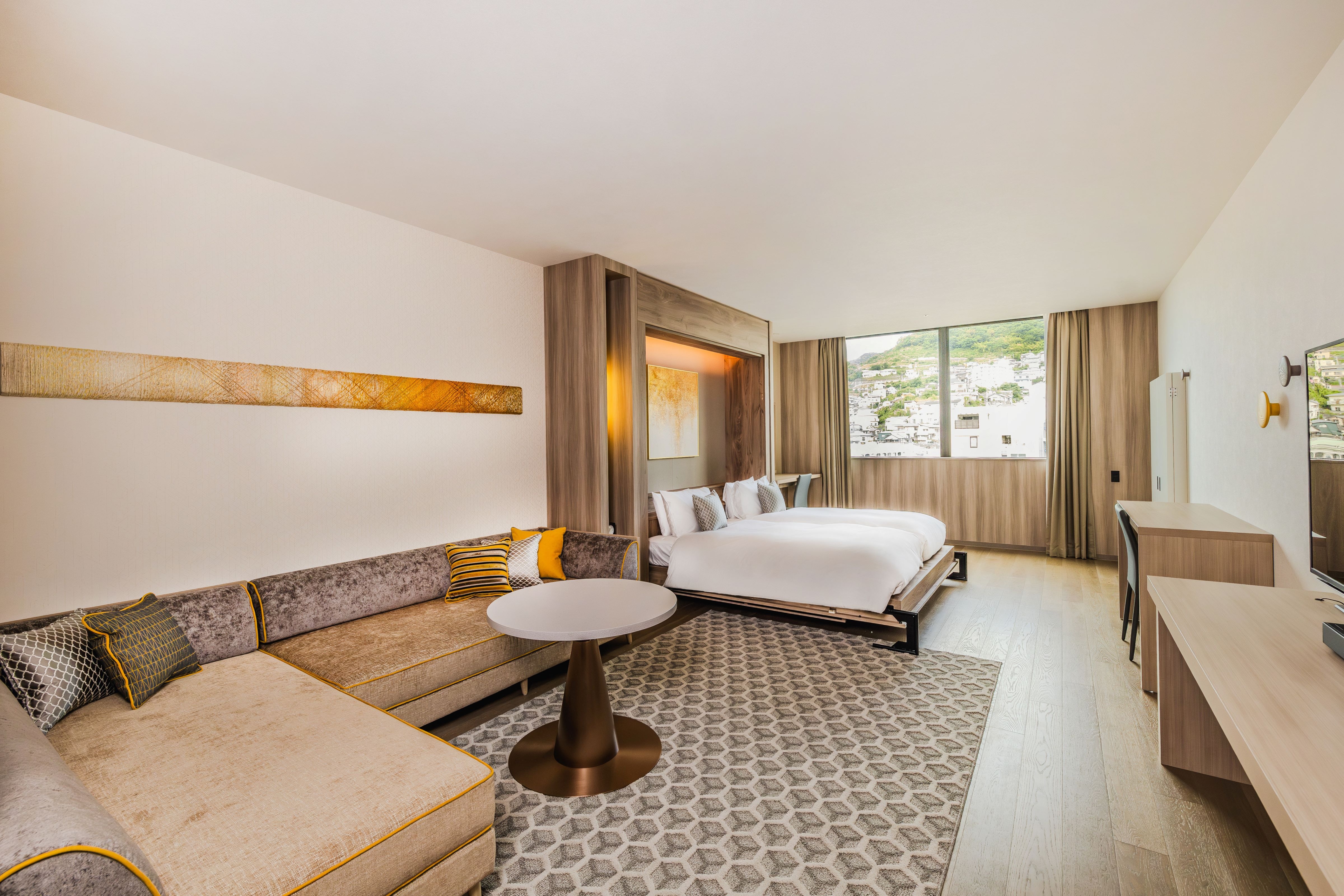 Deluxe City View Twin Room