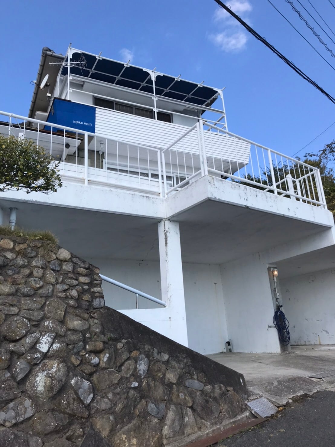 Exterior parking lot