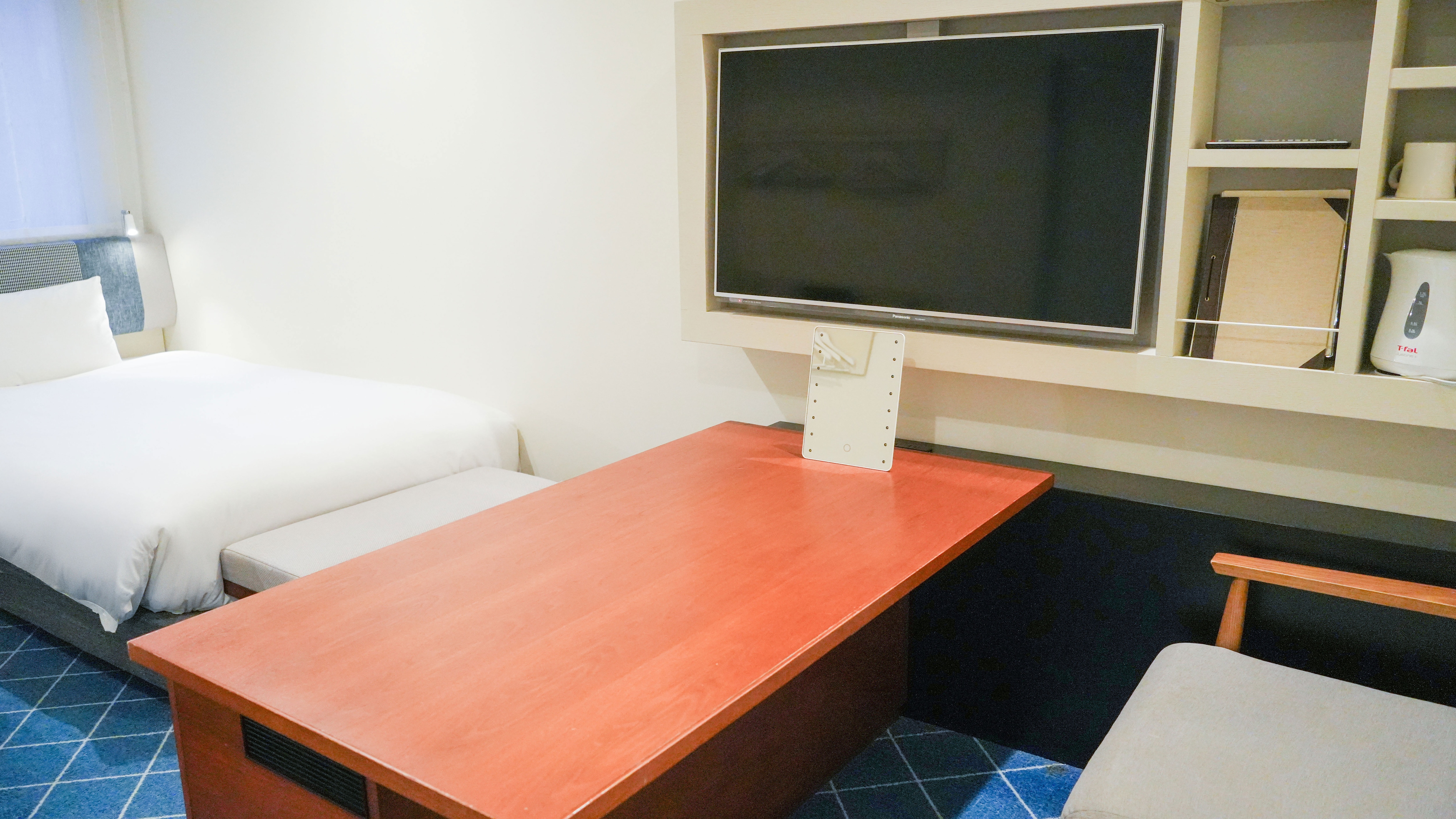 Universal Twin Room (25 square meters)