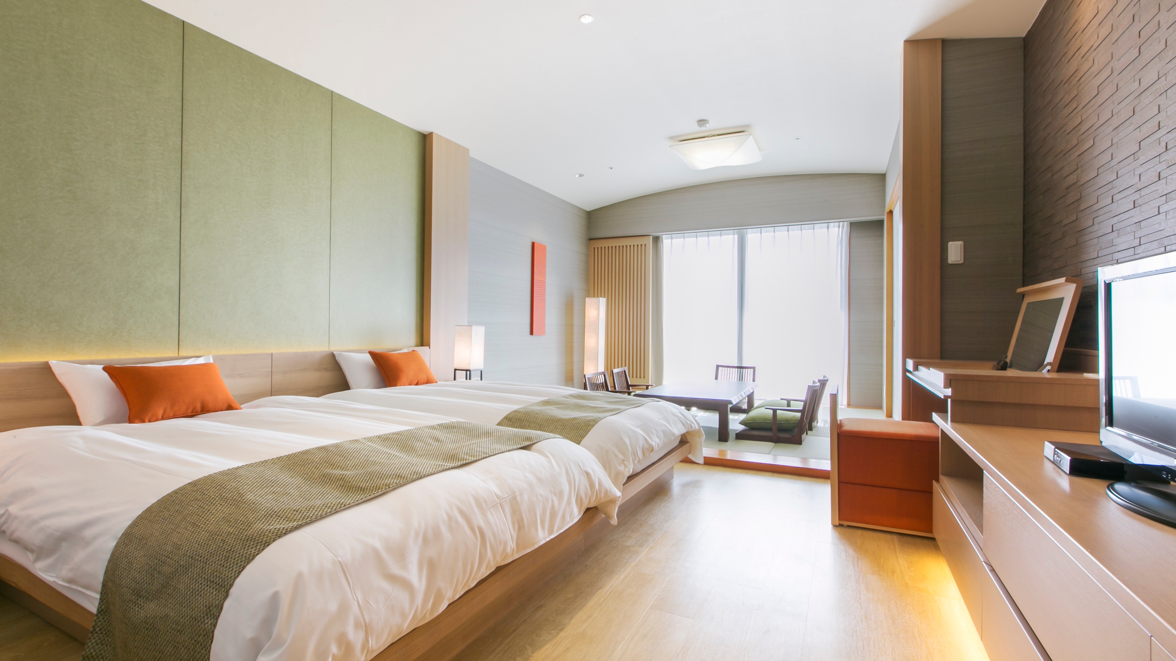 Japanese and Western rooms with balconies