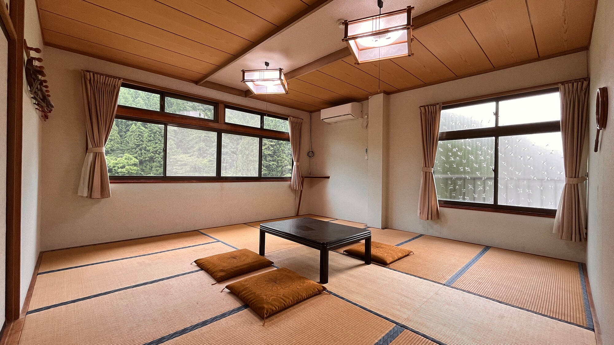 [Self-catering wing] Japanese-style room 12 tatami mats*