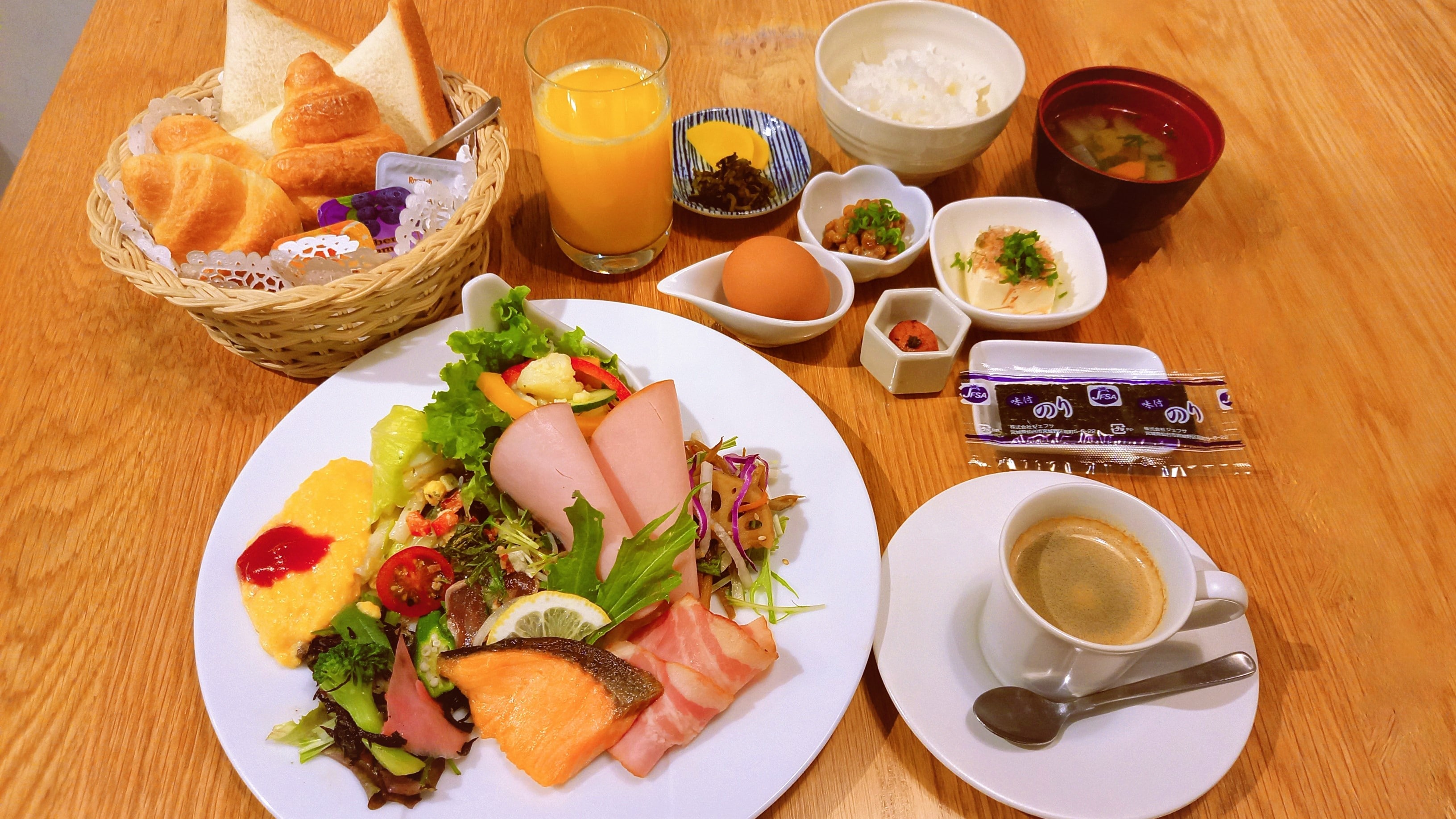 Restaurant LDK Breakfast Buffet