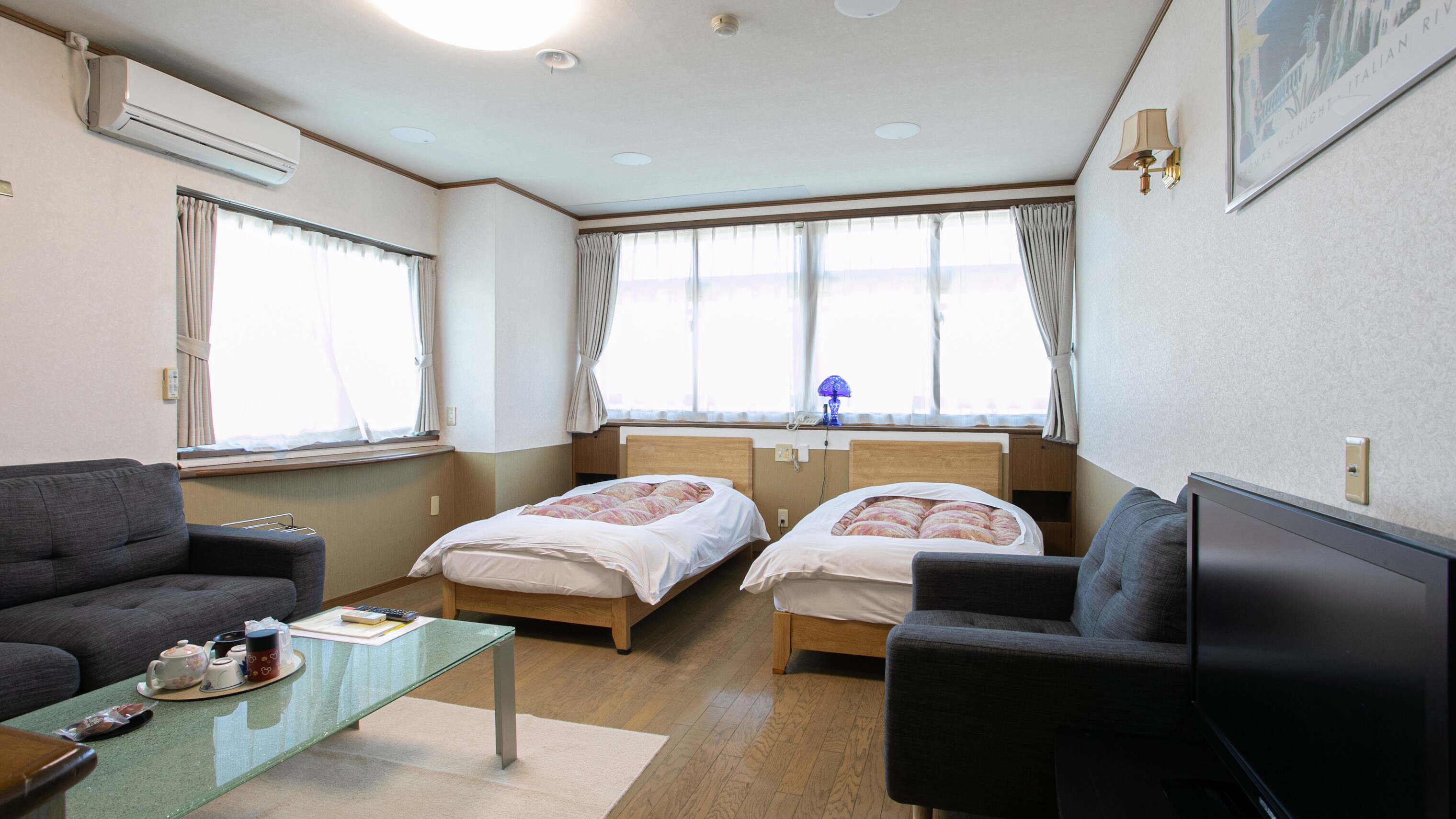 [Non-smoking] Western-style room