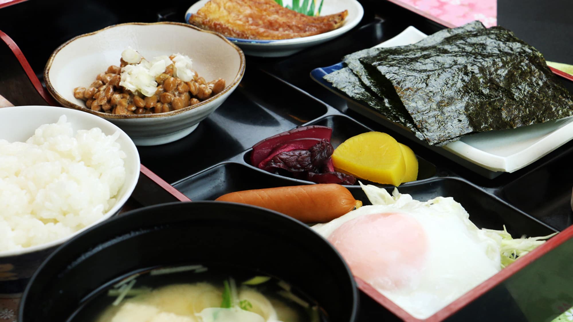 #A good breakfast! A Japanese set meal with Ibaraki-grown Koshihikari rice