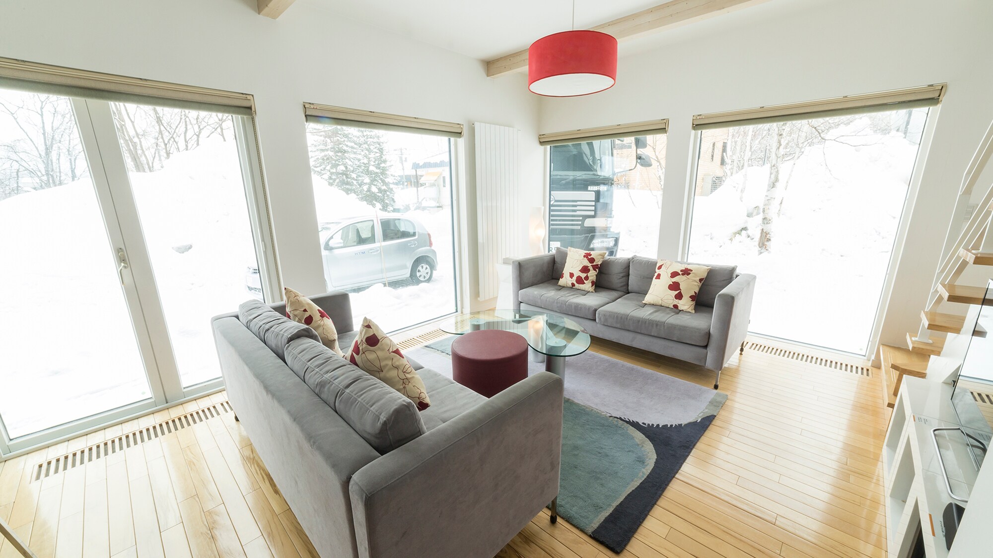 Chic color living room