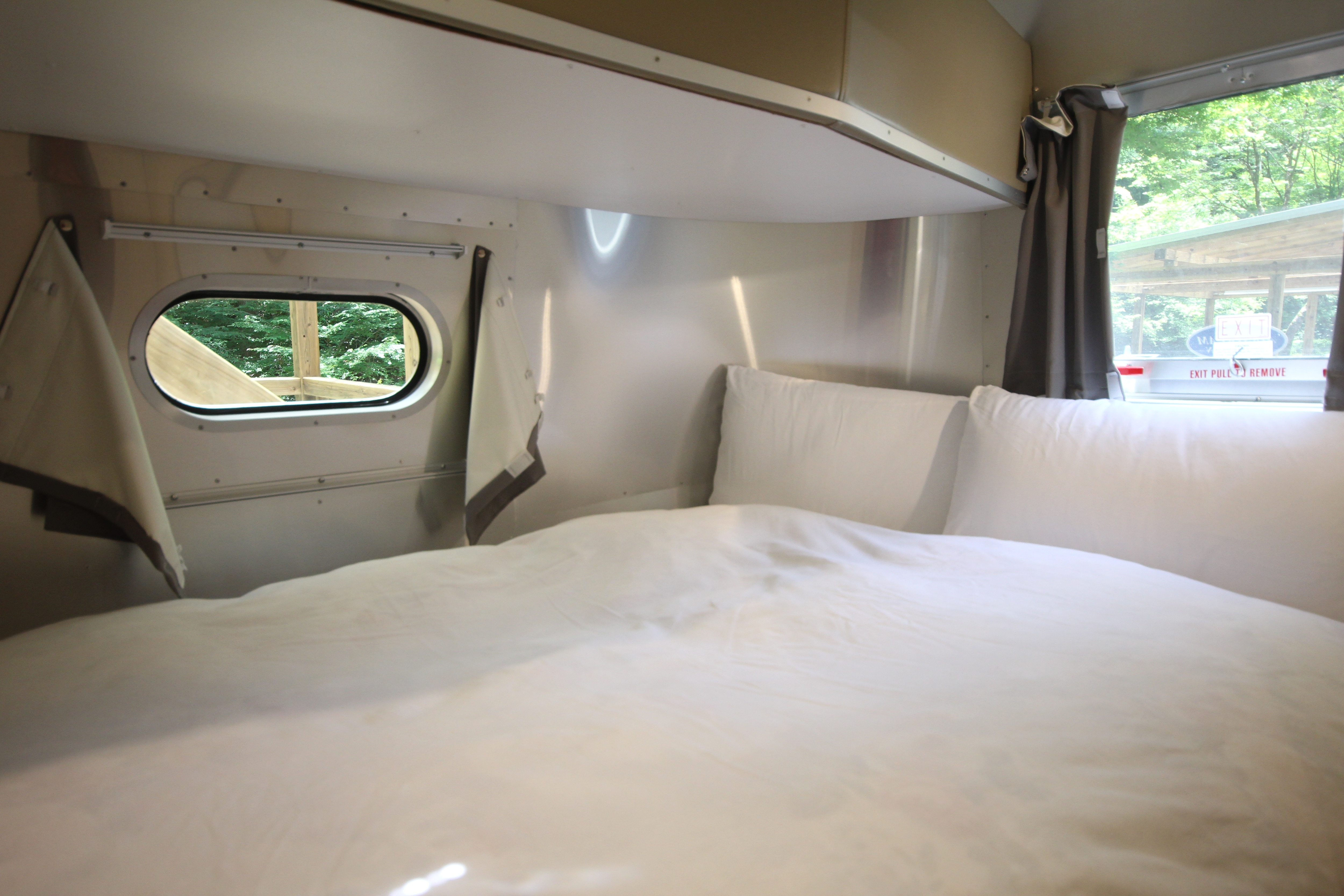 Airstream (Flying Cloud) Bedroom