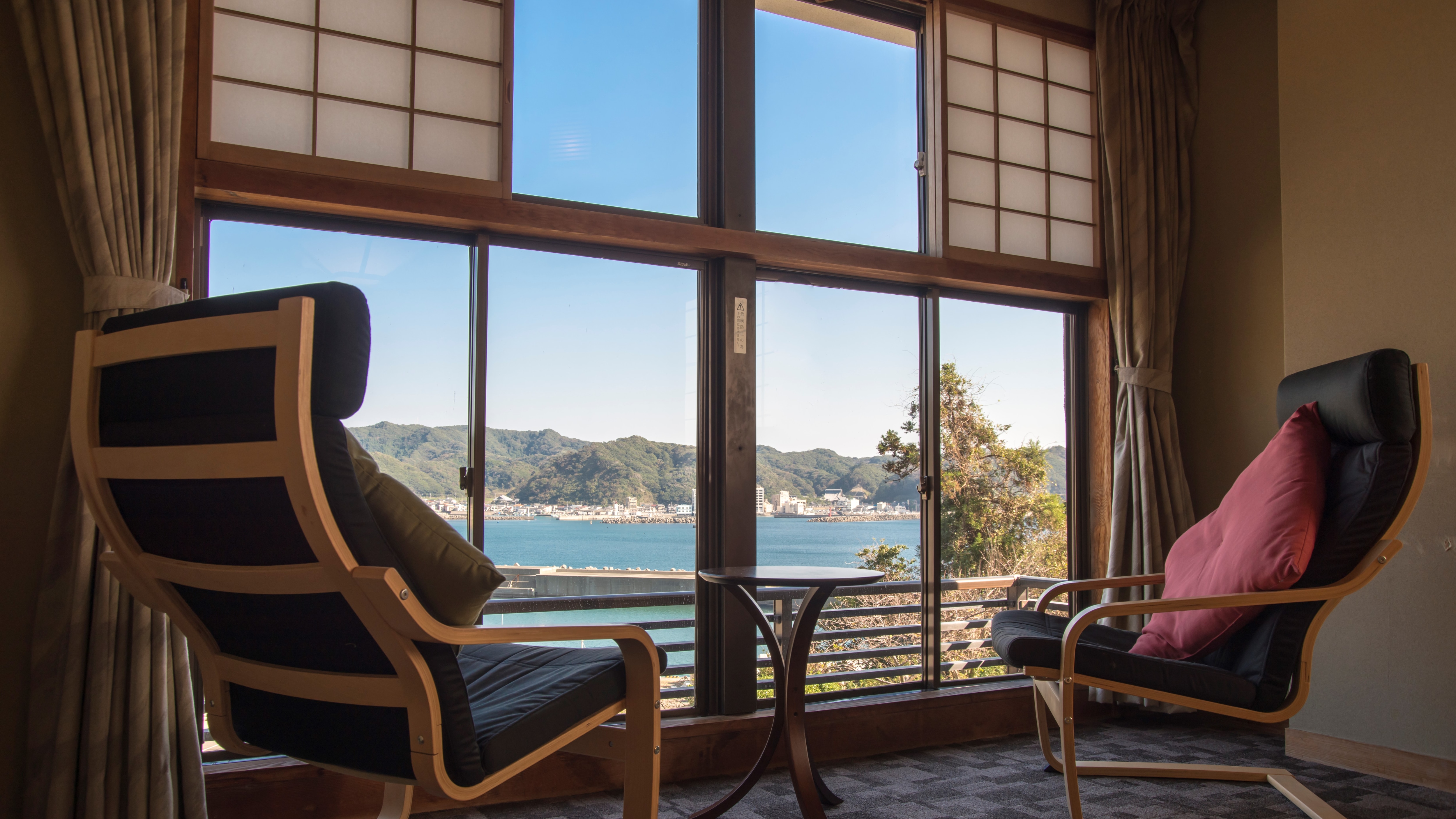 10 tatami mat Japanese style room with veranda (2021)