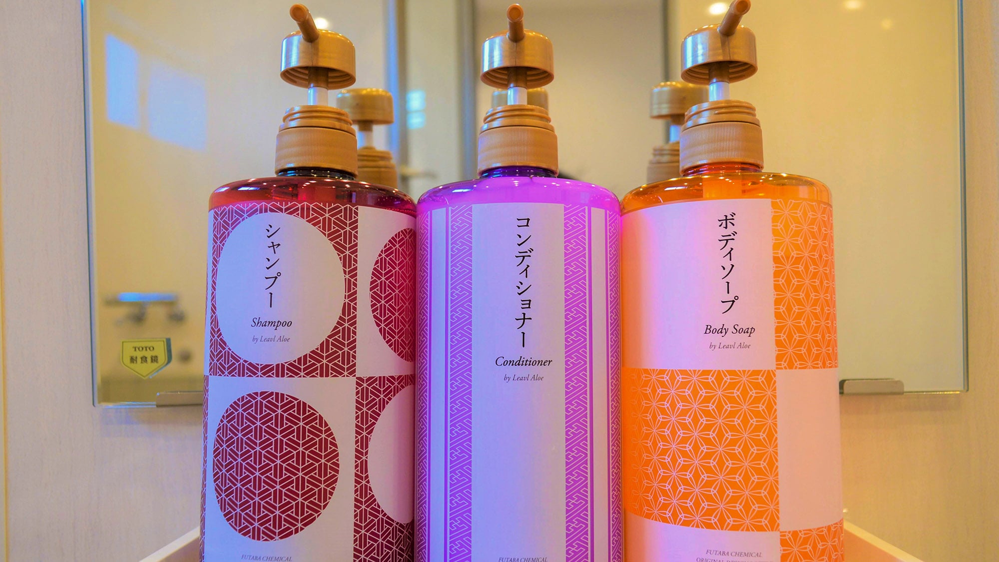 ・Women's only bathroom/Bath amenities are available